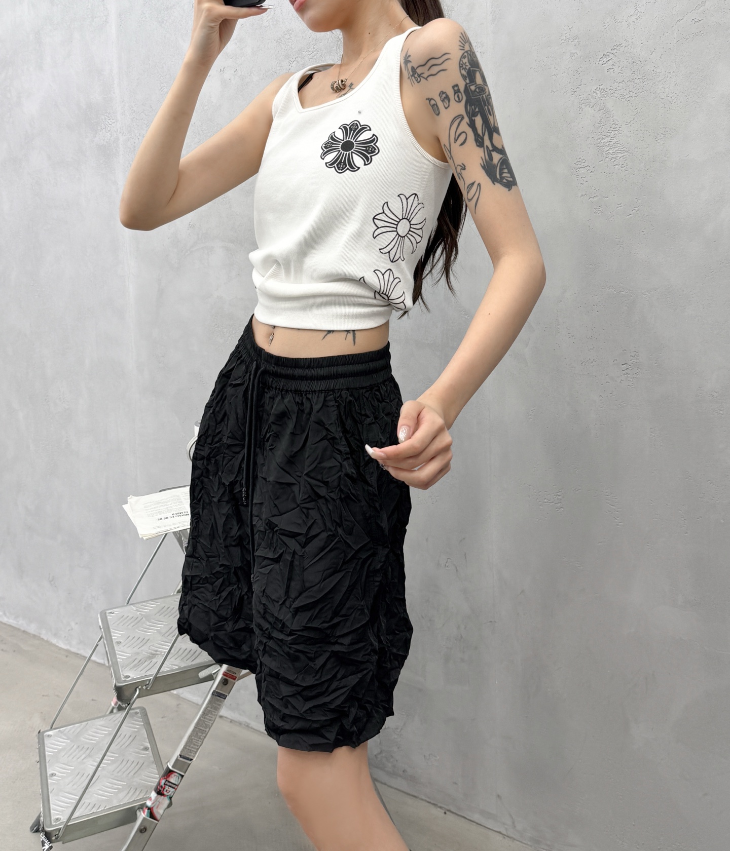 克罗心 ｜ 新款休闲短裤，成衣洗水加压褶工艺，休闲时尚，男女同款，尺码sml