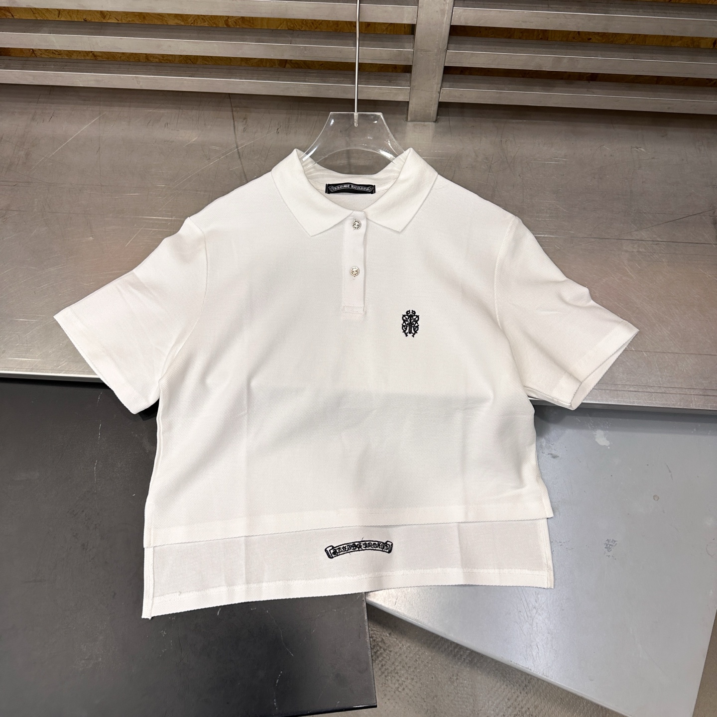 克罗心 ｜ 新款短袖polo，成衣洗水炒色工艺加前后品牌经典刺绣标，休闲时尚，尺码sml