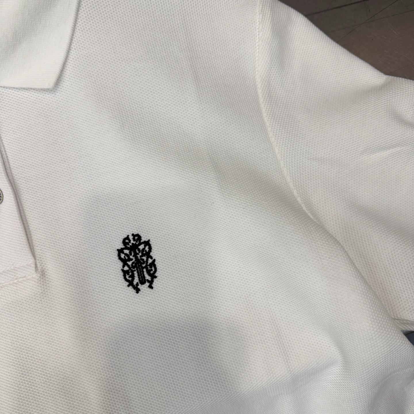 克罗心 ｜ 新款短袖polo，成衣洗水炒色工艺加前后品牌经典刺绣标，休闲时尚，尺码sml
