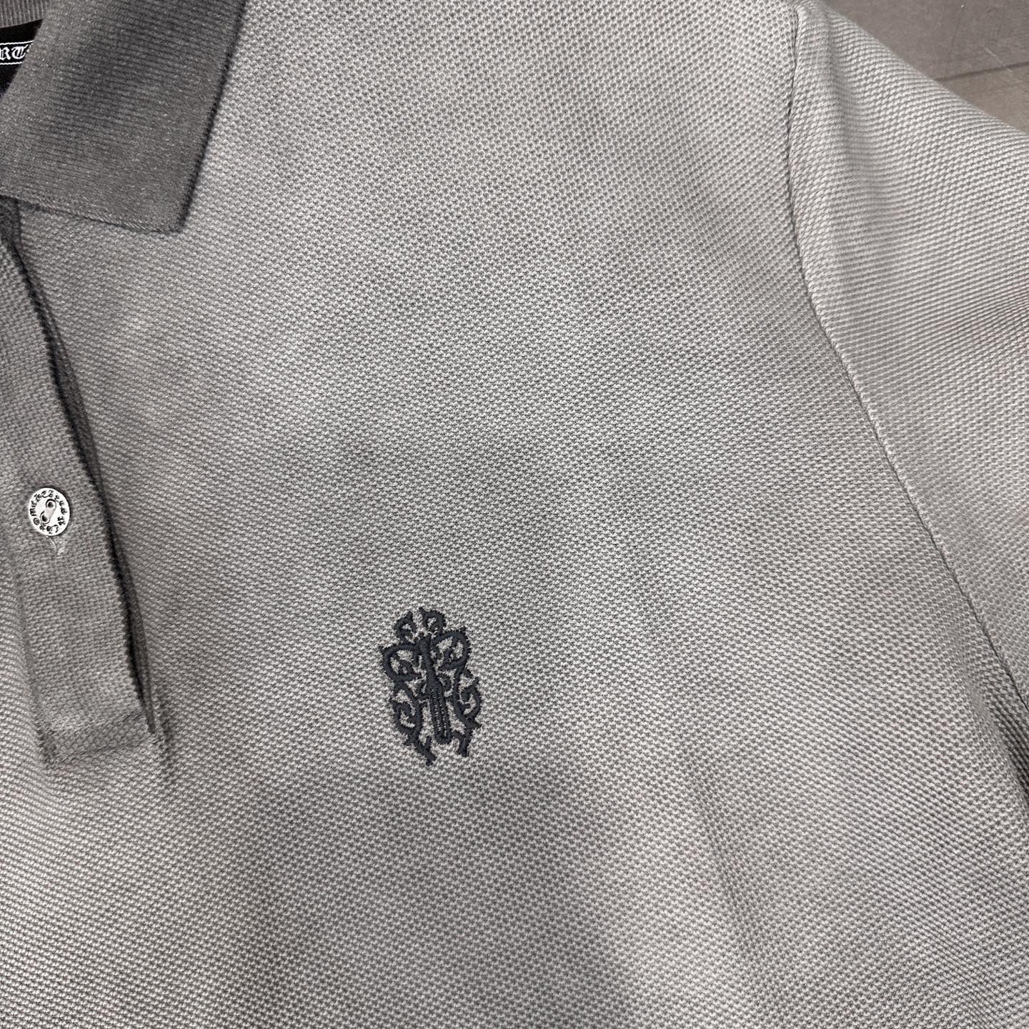 克罗心 ｜ 新款短袖polo，成衣洗水炒色工艺加前后品牌经典刺绣标，休闲时尚，尺码sml