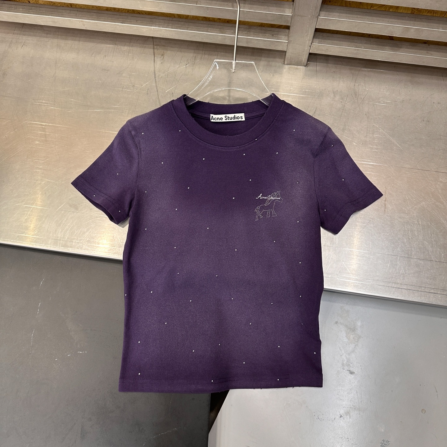 Acne ｜ 新款短袖t，品牌经典烫钻标，成衣洗水炒色吊磨加全身烫钻工艺，休闲时尚，尺码sml