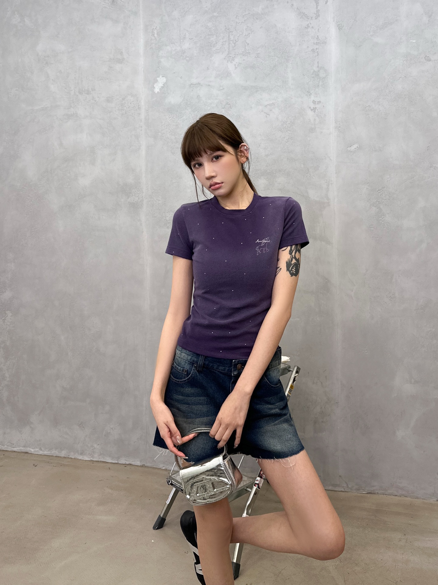 Acne ｜ 新款短袖t，品牌经典烫钻标，成衣洗水炒色吊磨加全身烫钻工艺，休闲时尚，尺码sml