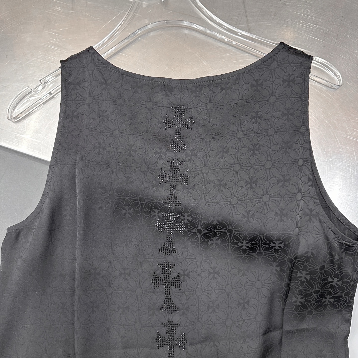 克罗心 ｜ 新款休闲背心，品牌经典烫钻标，人丝人棉定织提花面料，蕾丝拼接款式，时尚休闲，尺码sml