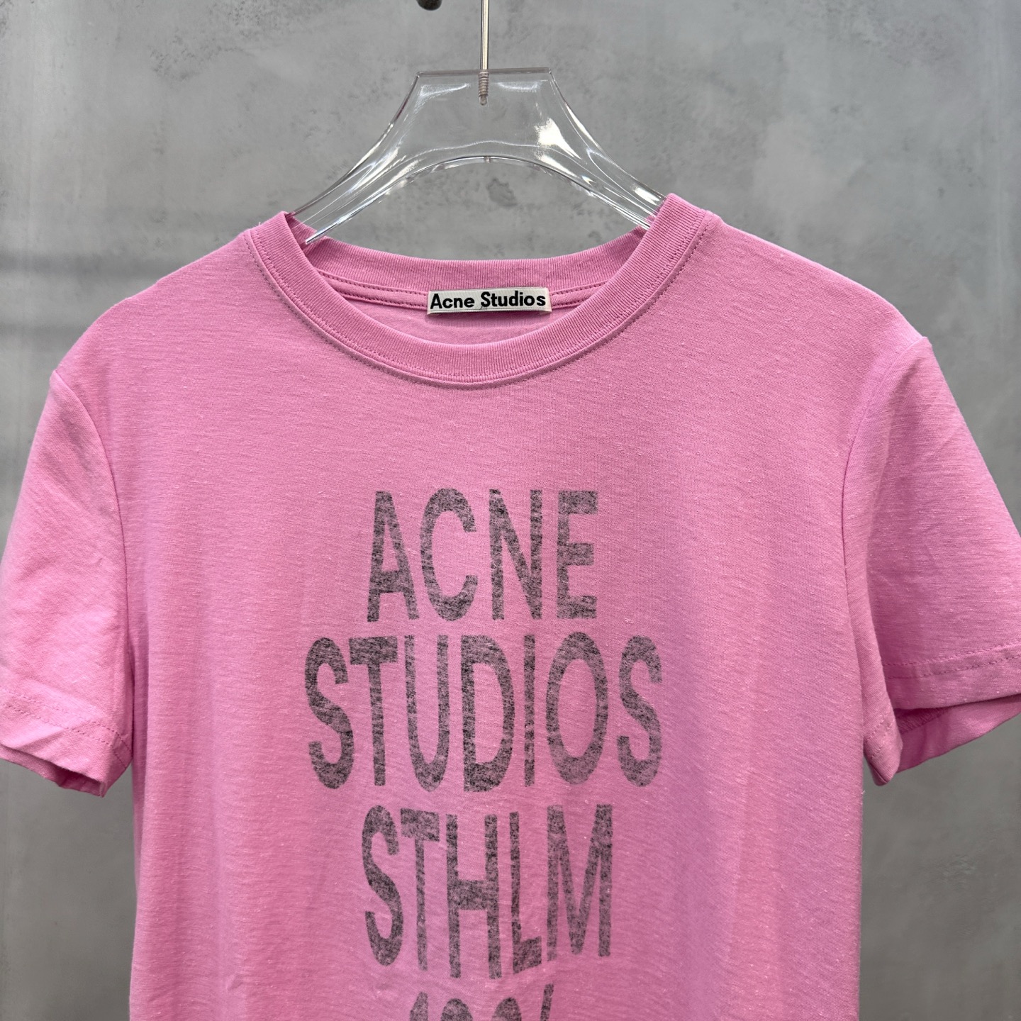 Acne ｜ 新款短袖t，成衣洗水加拔印印花工艺，进口亚麻棉面料，时尚休闲，尺码sml