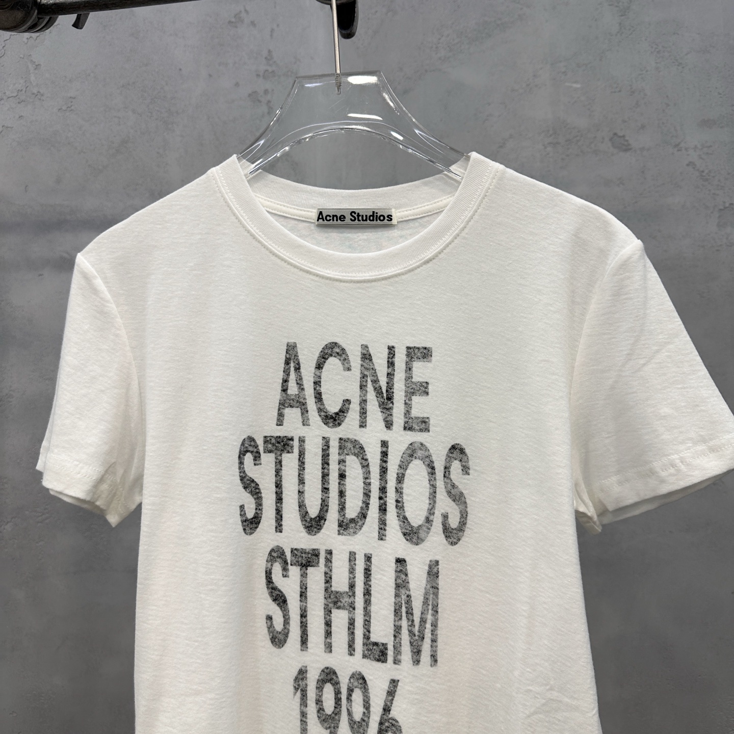 Acne ｜ 新款短袖t，成衣洗水加拔印印花工艺，进口亚麻棉面料，时尚休闲，尺码sml