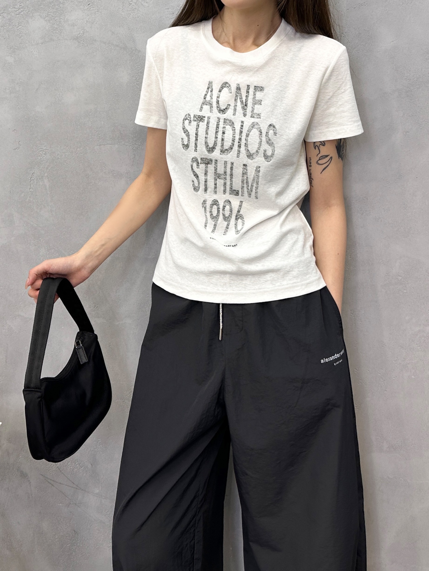 Acne ｜ 新款短袖t，成衣洗水加拔印印花工艺，进口亚麻棉面料，时尚休闲，尺码sml