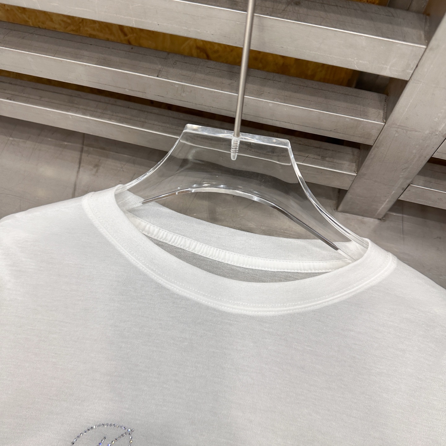 巴黎 ｜ 新款短袖t，日本进口高黏棉加品牌经典烫钻标，休闲时尚，尺码sml