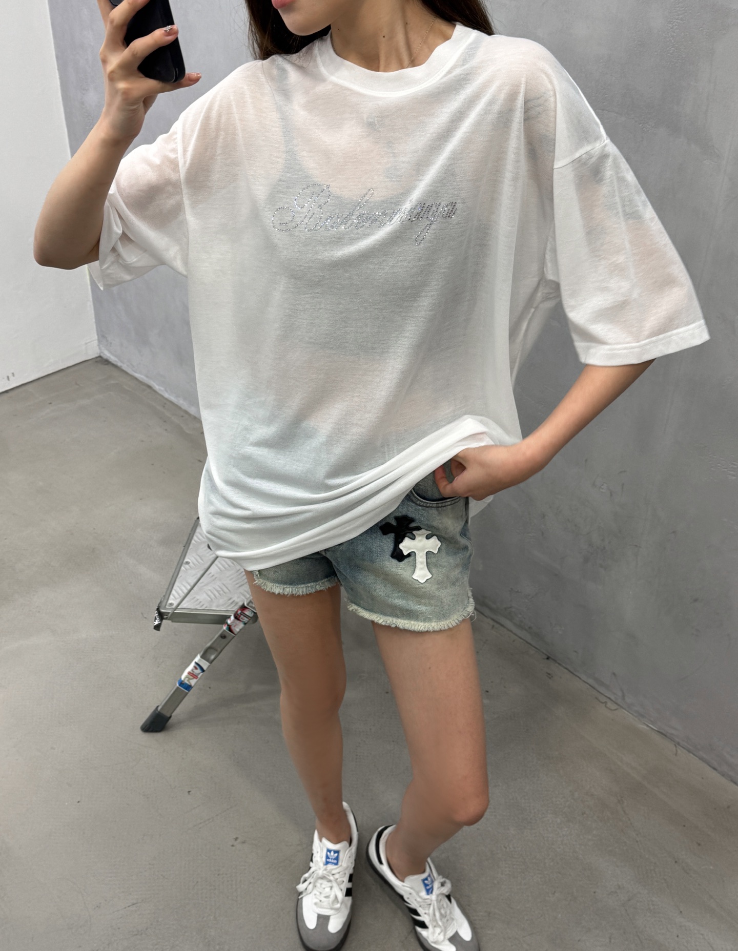 巴黎 ｜ 新款短袖t，日本进口高黏棉加品牌经典烫钻标，休闲时尚，尺码sml
