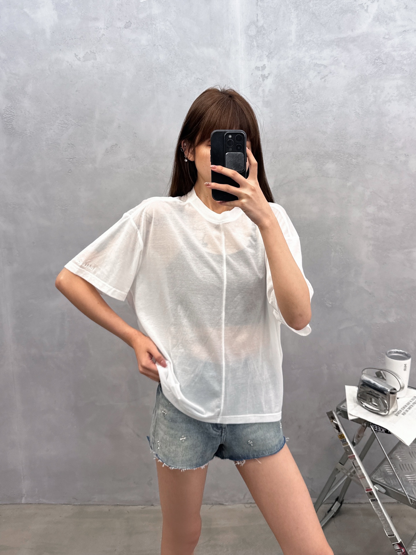 巴黎 ｜ 新款短袖t，品牌经典刺绣标，特殊结构款式，进口高黏棉面料，时尚休闲，尺码sml