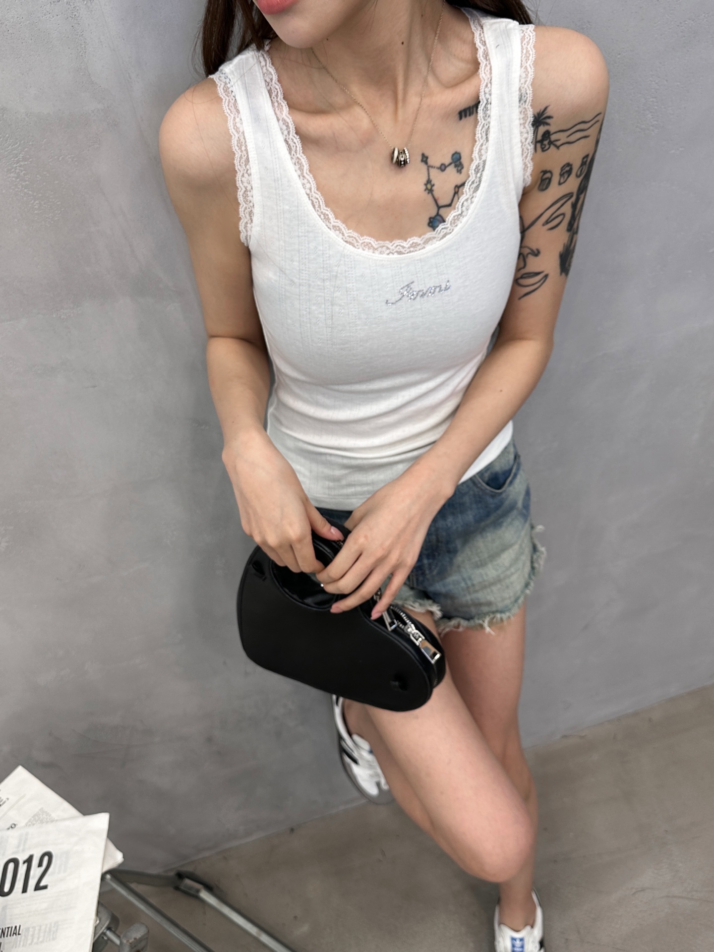 Acne ｜ 新款背心，品牌经典烫钻标，蕾丝拼接做工，休闲时尚，尺码sml