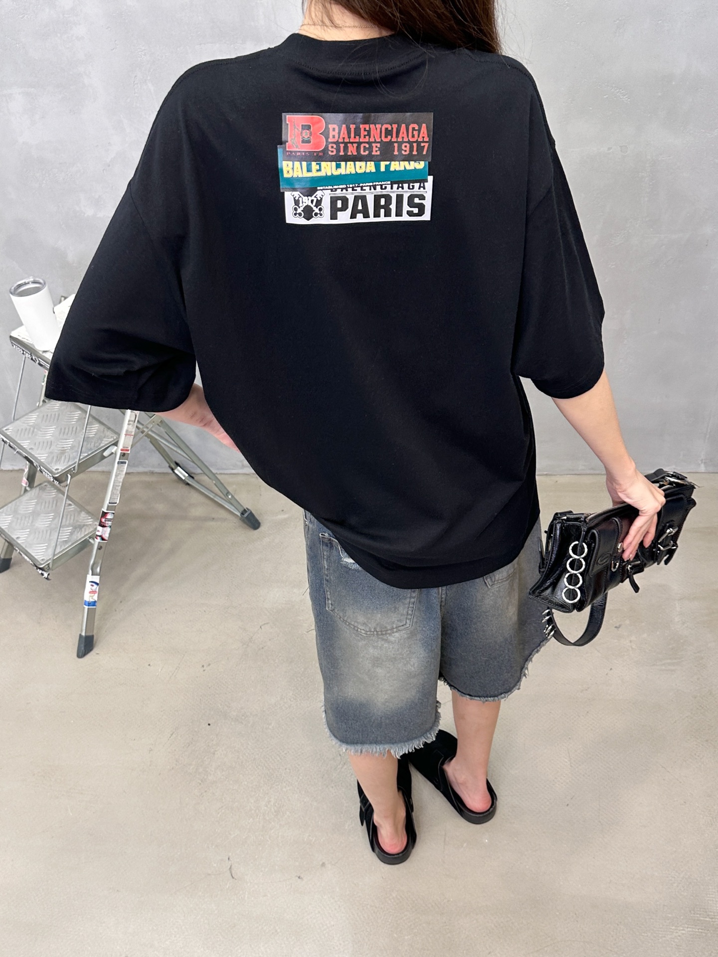 巴黎 ｜ 新款短袖t，成衣洗水刺绣加9色前后印花工艺，休闲时尚，男女同款，尺码sml