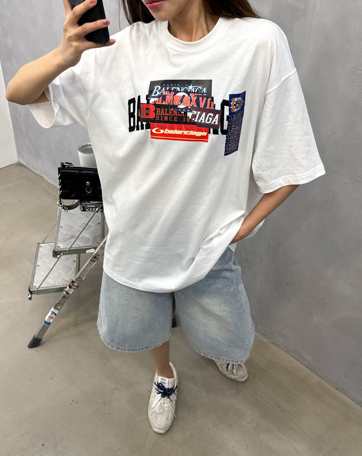 巴黎 ｜ 新款短袖t，成衣洗水刺绣加9色前后印花工艺，休闲时尚，男女同款，尺码sml