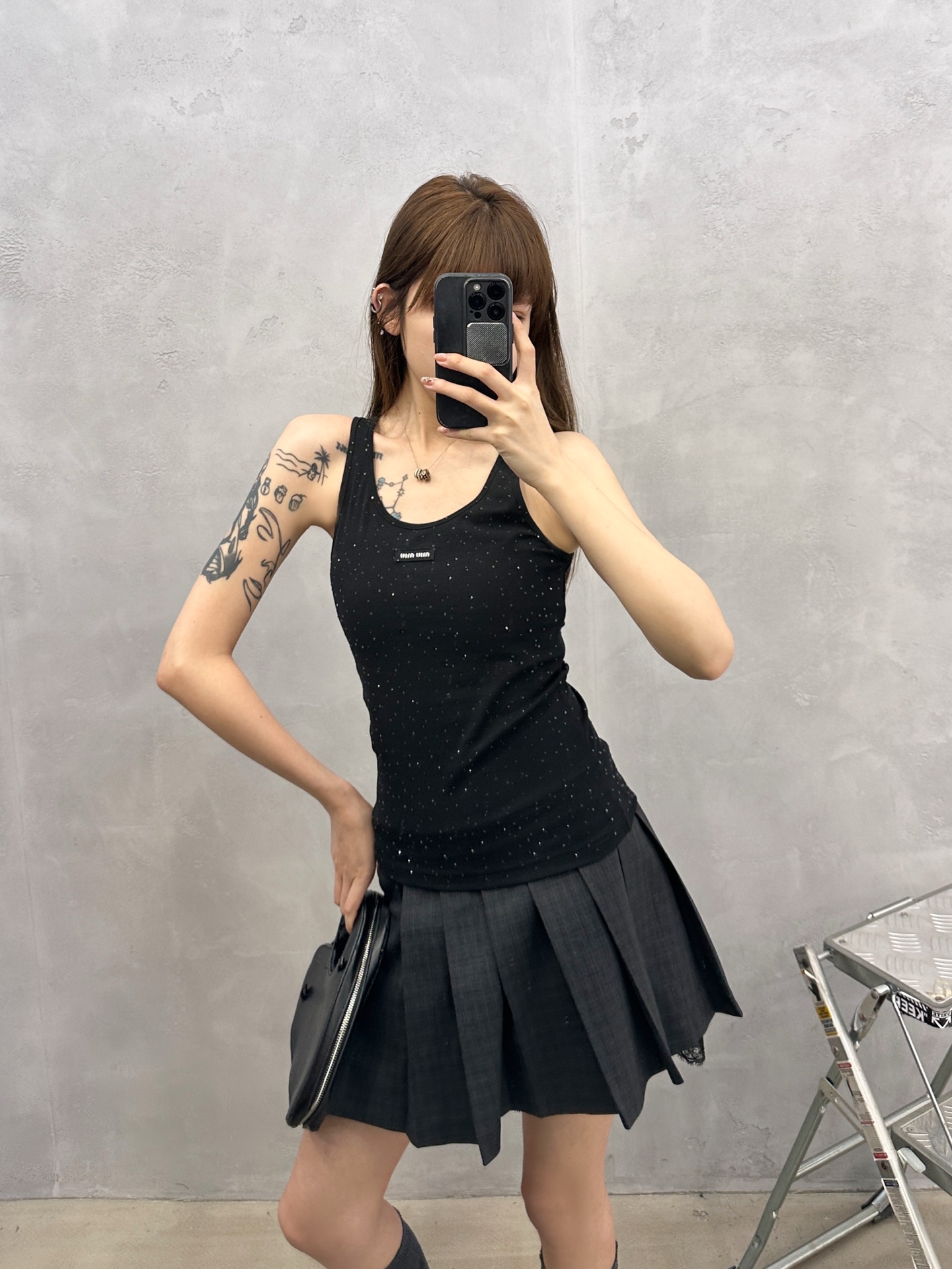 Miu ｜ 新款休闲背心，日本进口莱赛尔莫代尔长绒棉面料，成衣全身烫钻工艺，休闲时尚，尺码sml