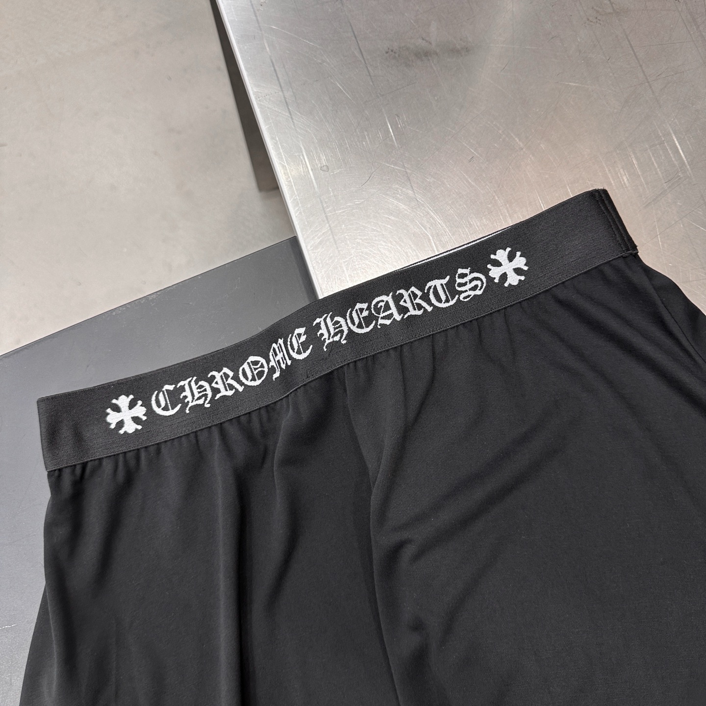 克罗心 ｜ 新款休闲半裙，品牌经典提花橡筋腰，进口仿铜氨丝面料，时尚休闲，尺码sml
