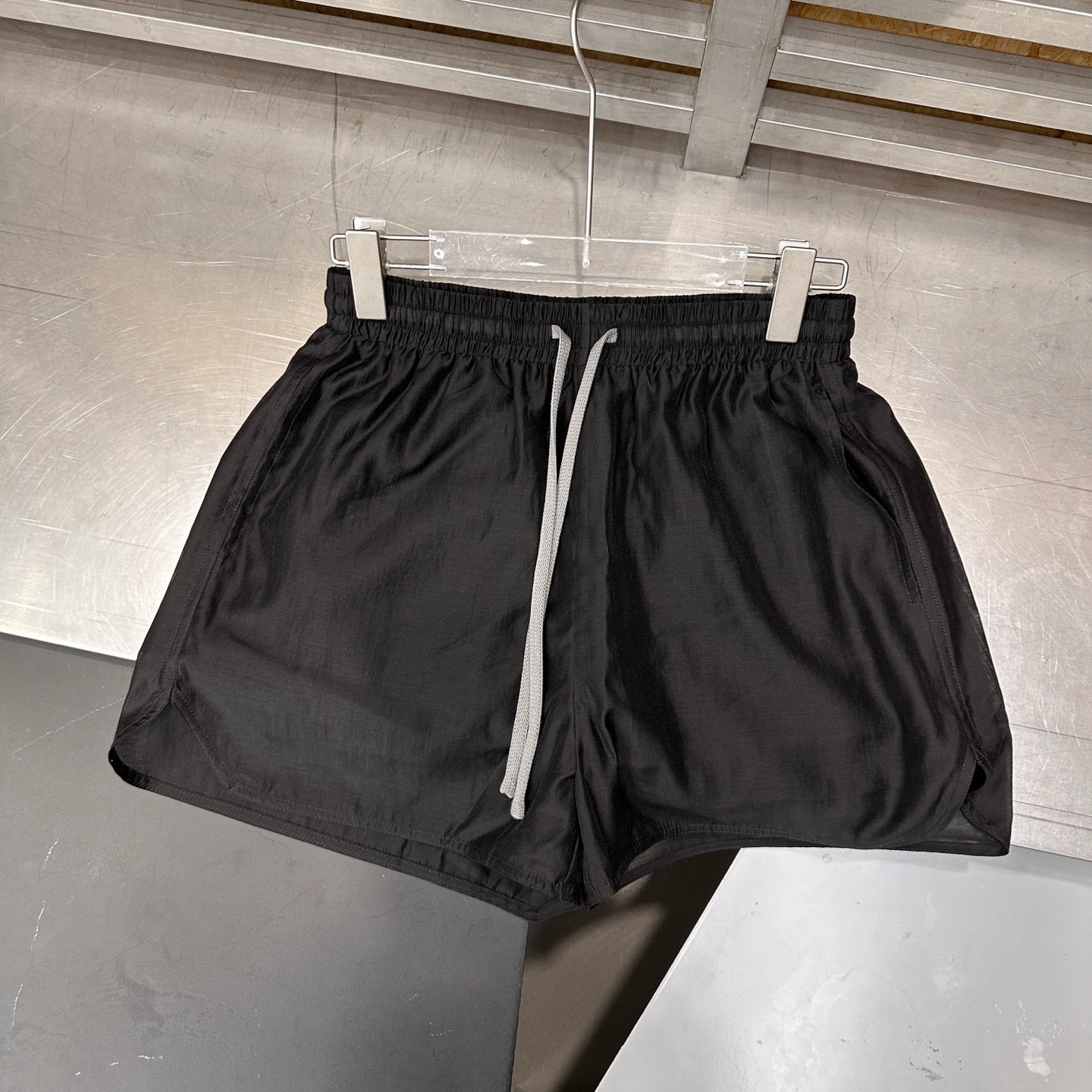 Rickowens ｜ 新款休闲短裤，日本进口天丝面料，双层结构做工，时尚休闲，尺码sml