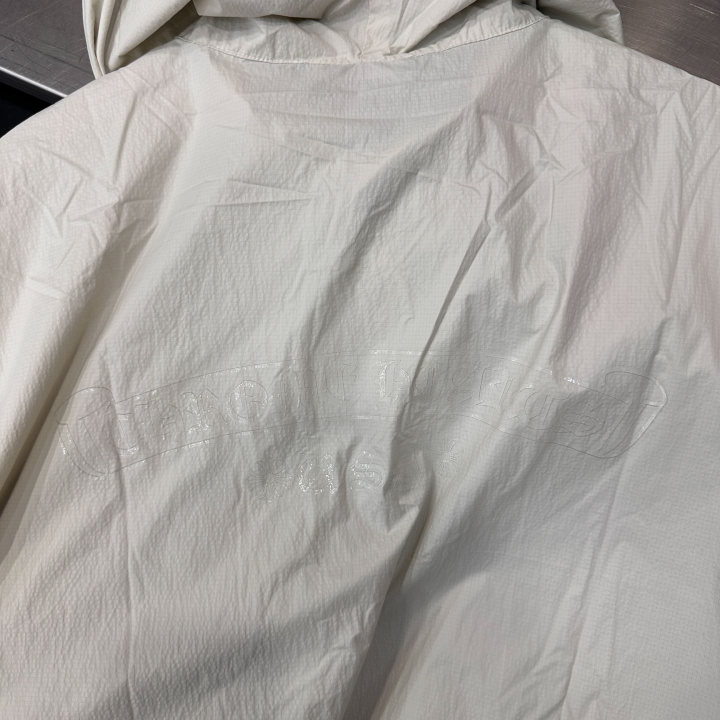 克罗心 ｜ 新款防晒上衣，品牌经典前后光油印花工艺，特殊涂层超薄防晒面料，休闲时尚，男女同款，尺码sml