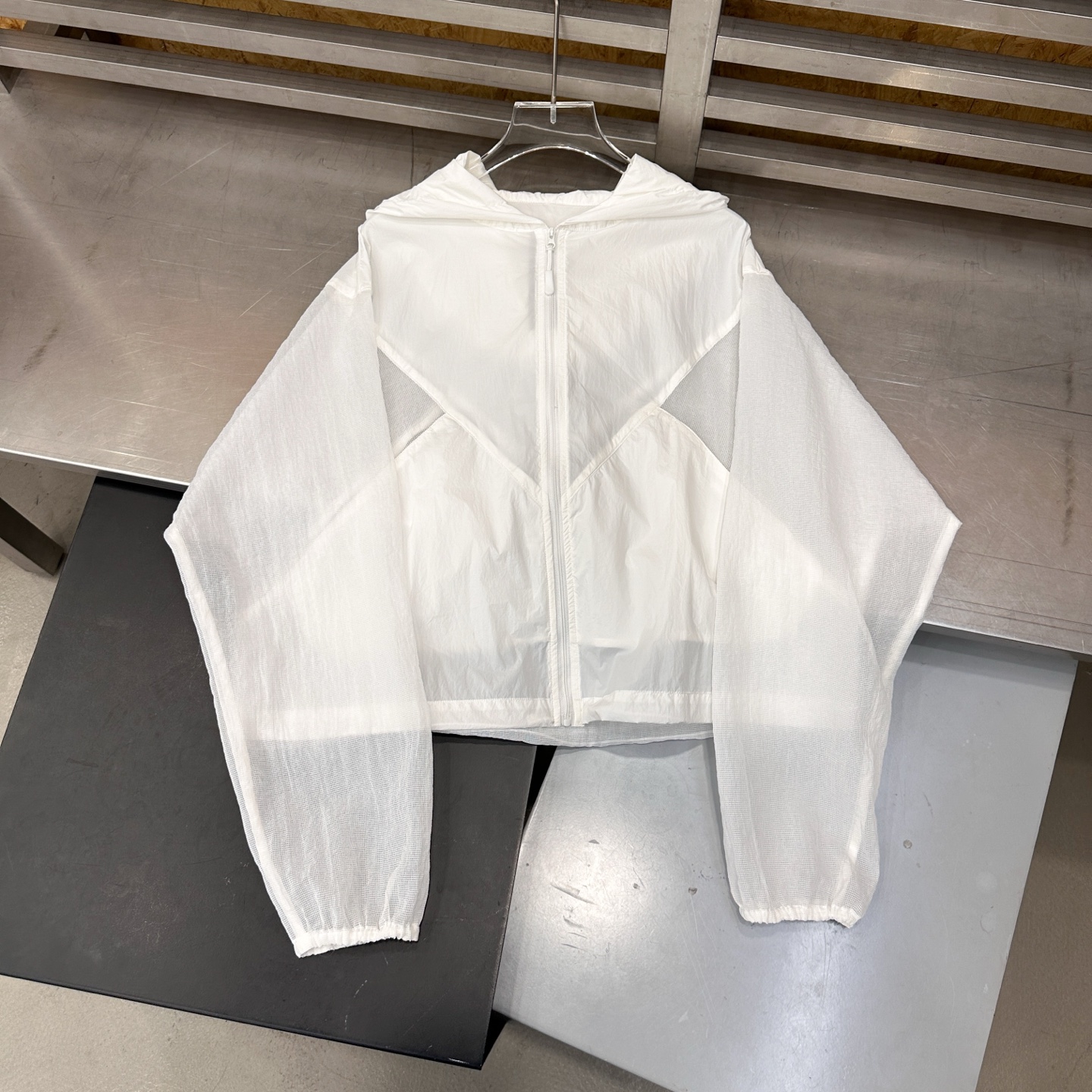 Rickowens ｜ 新款防晒上衣，品牌经典刺绣标，特殊超薄防晒面料AB拼接款式，休闲时尚，尺码sml
