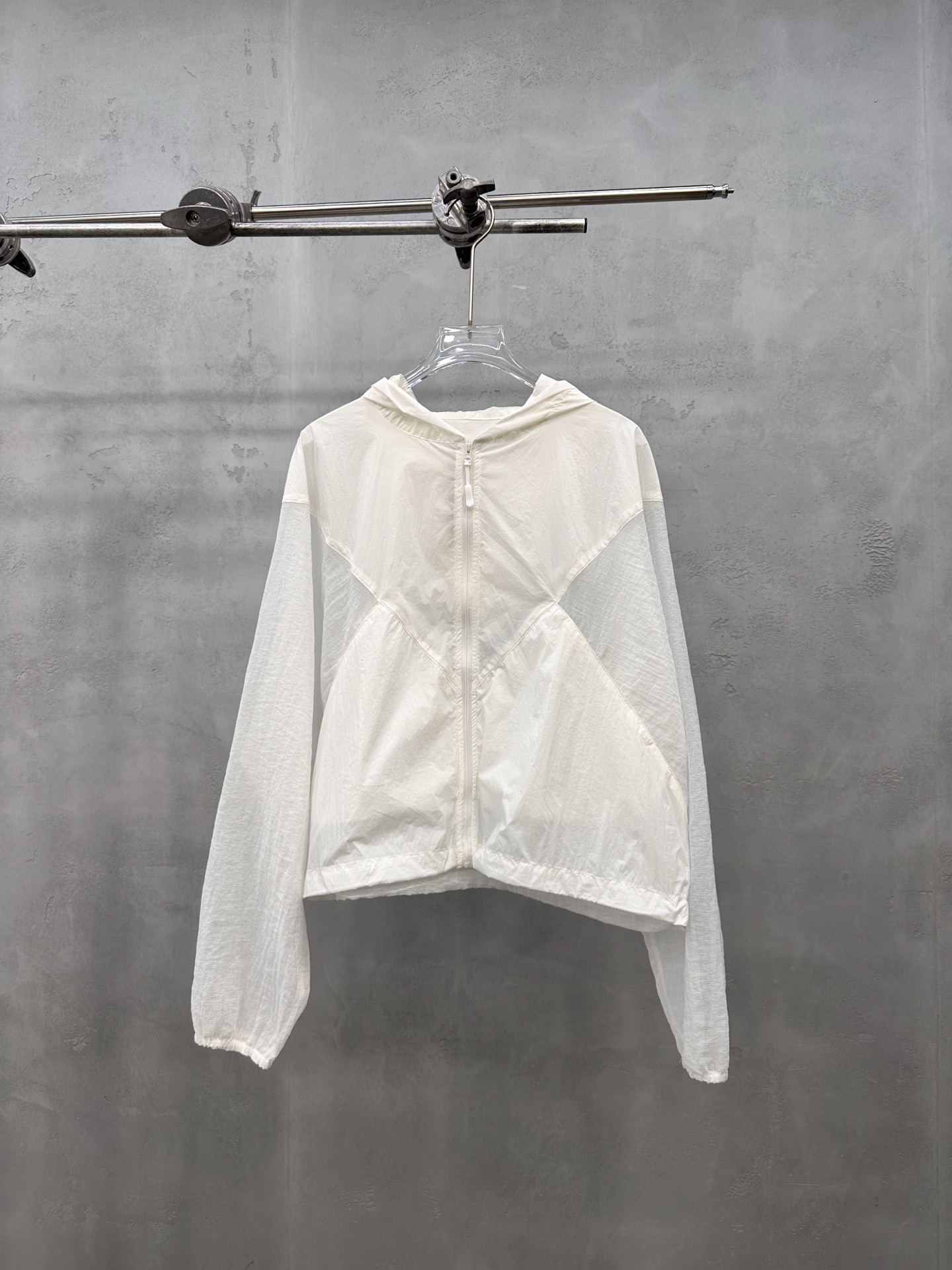 Rickowens ｜ 新款防晒上衣，品牌经典刺绣标，特殊超薄防晒面料AB拼接款式，休闲时尚，尺码sml