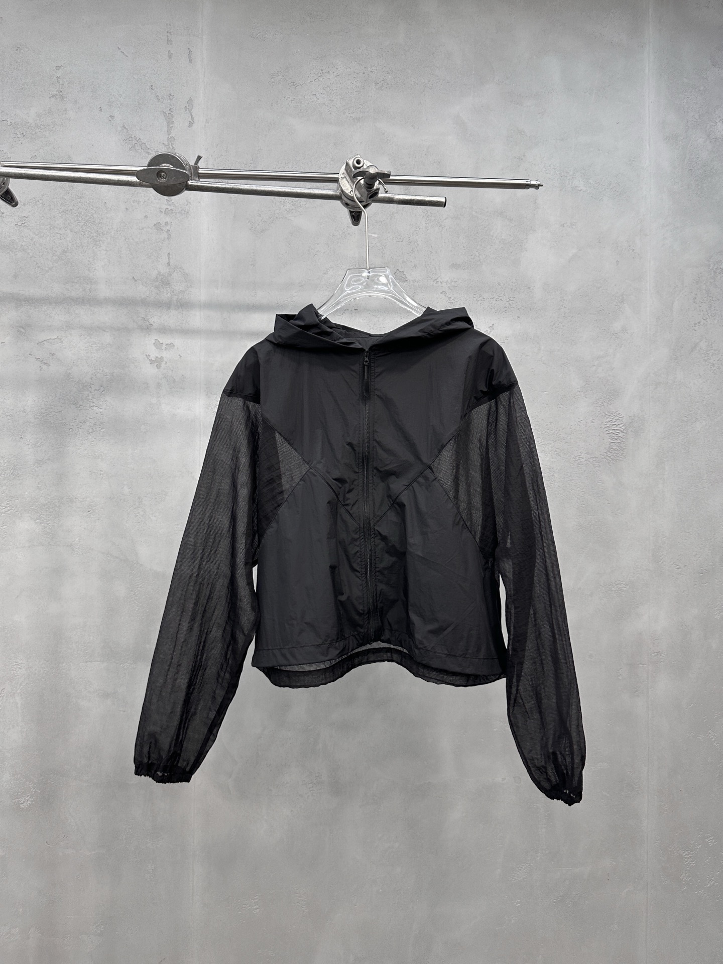 Rickowens ｜ 新款防晒上衣，品牌经典刺绣标，特殊超薄防晒面料AB拼接款式，休闲时尚，尺码sml