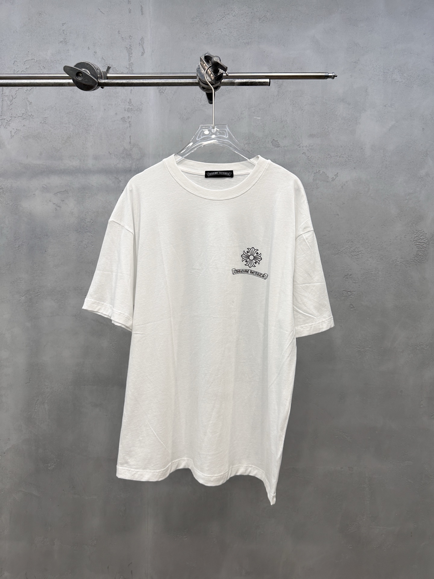 NO:887866,Chrome Hearts ｜ New short-sleeved T-shirt, ready-made garments washed with front and back printing technology, linen cotton fabric imported from Japan, fashionable and casual, size sml, Chrome Hearts-clothing, chrome hearts, T-shirt,19860909克罗心 ｜ 新款短袖t,成衣洗水加前后印花工艺,日本进口亚麻棉面料,时尚休闲,尺码sml,克罗心-服装,chrome hearts,T-shirt,,Women's clothing