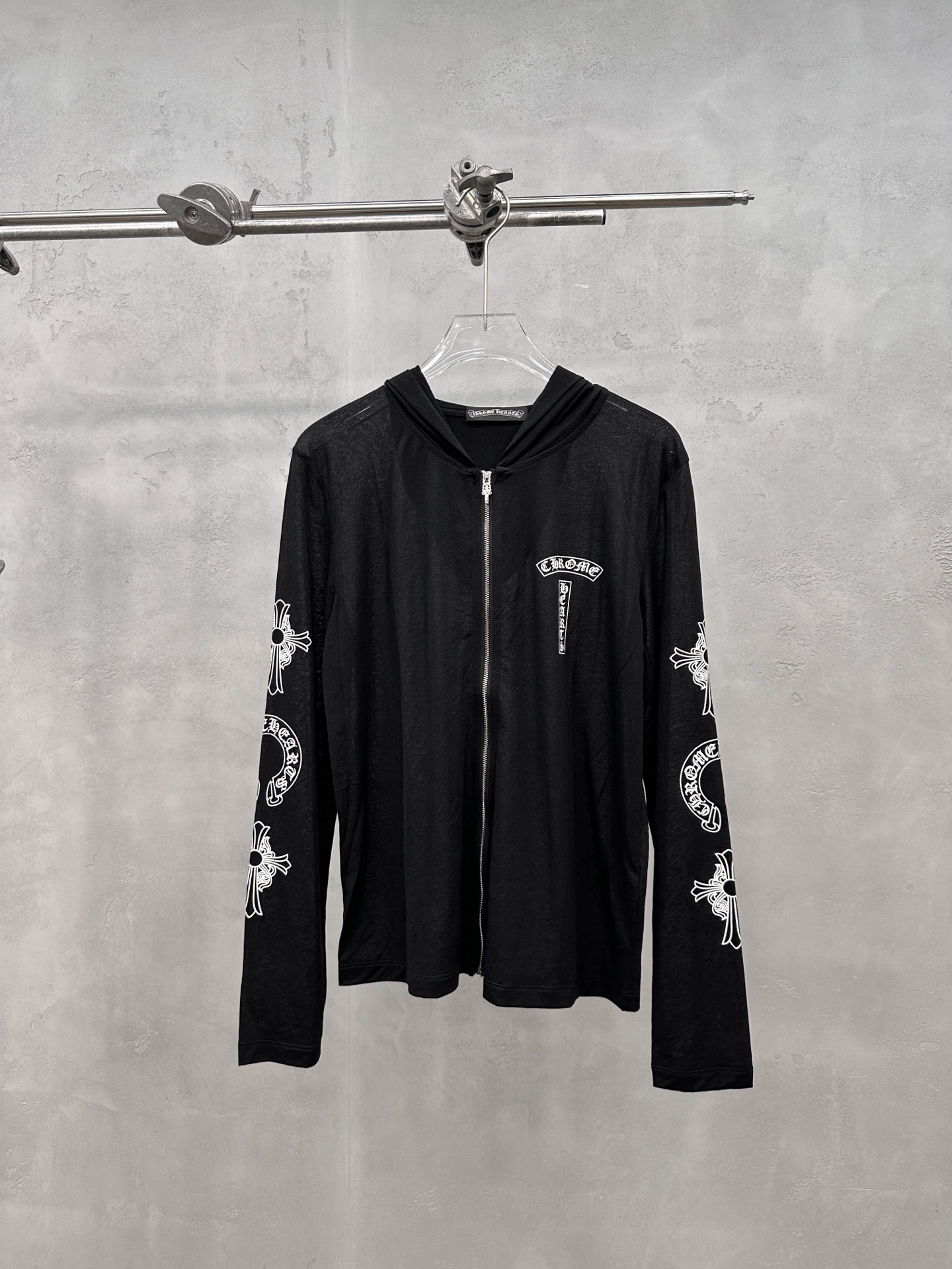 NO:887847,Chrome Hearts | New sun protection cardigan, imported high-viscosity cotton fabric, multiple printing techniques all over the body, casual fashion, size sml, Chrome Hearts-clothing, chrome hearts,19860909克罗心 ｜ 新款防晒开衫,进口高黏棉面料,全身多处印花工艺,休闲时尚,尺码sml,克罗心-服装,chrome hearts,,Women's clothing