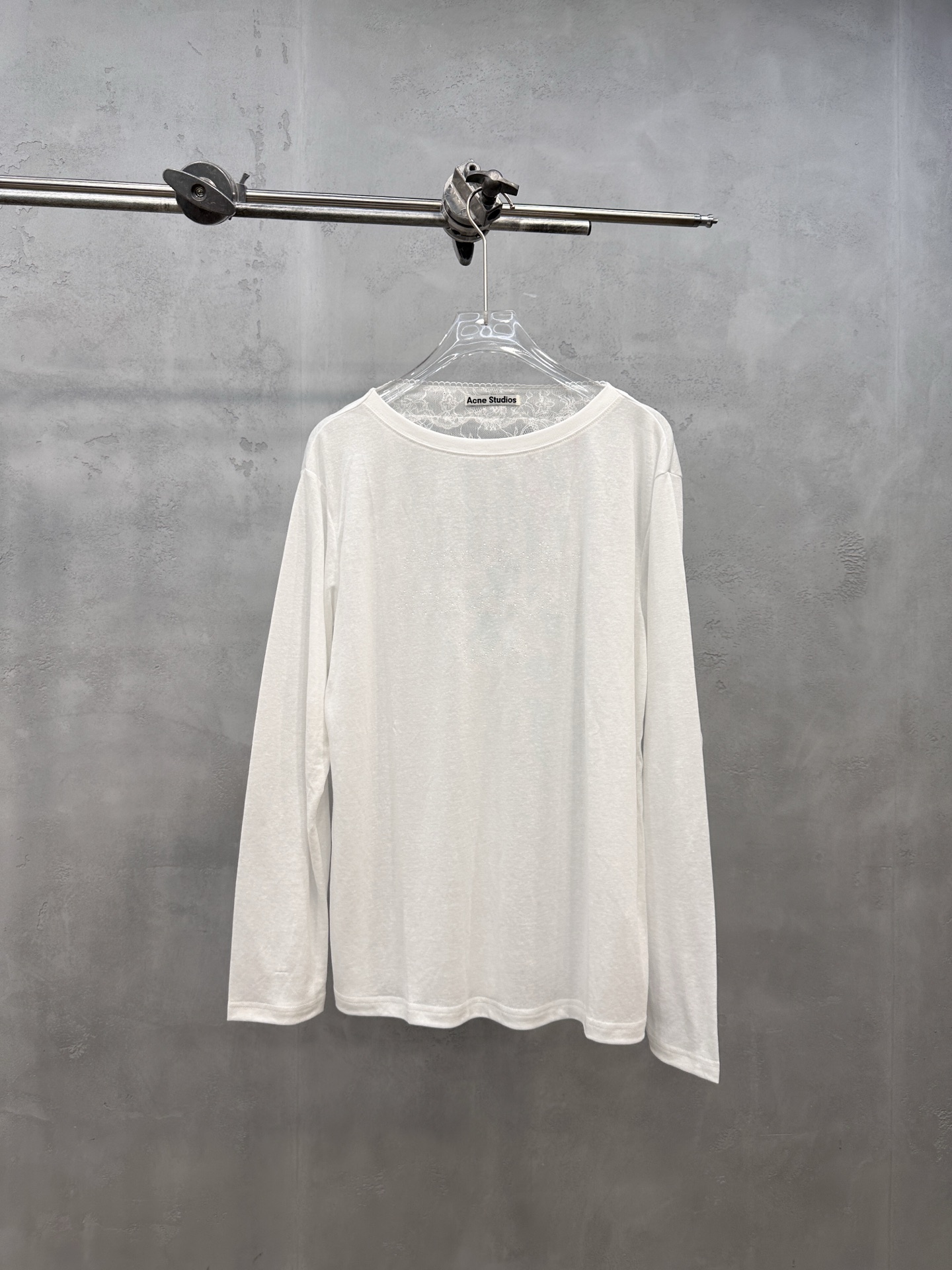 NO:887852,Acne ｜ New long-sleeved base layer, brand classic lettering hot-drilling process, imported Tencel linen fabric spliced ​​lace style, casual fashion, size sml, women's clothing, acne studios,19860909Acne ｜ 新款长袖打底,品牌经典字母烫钻工艺,进口天丝亚麻面料拼接蕾丝款式,休闲时尚,尺码sml,女装,acne studios,,Women's clothing