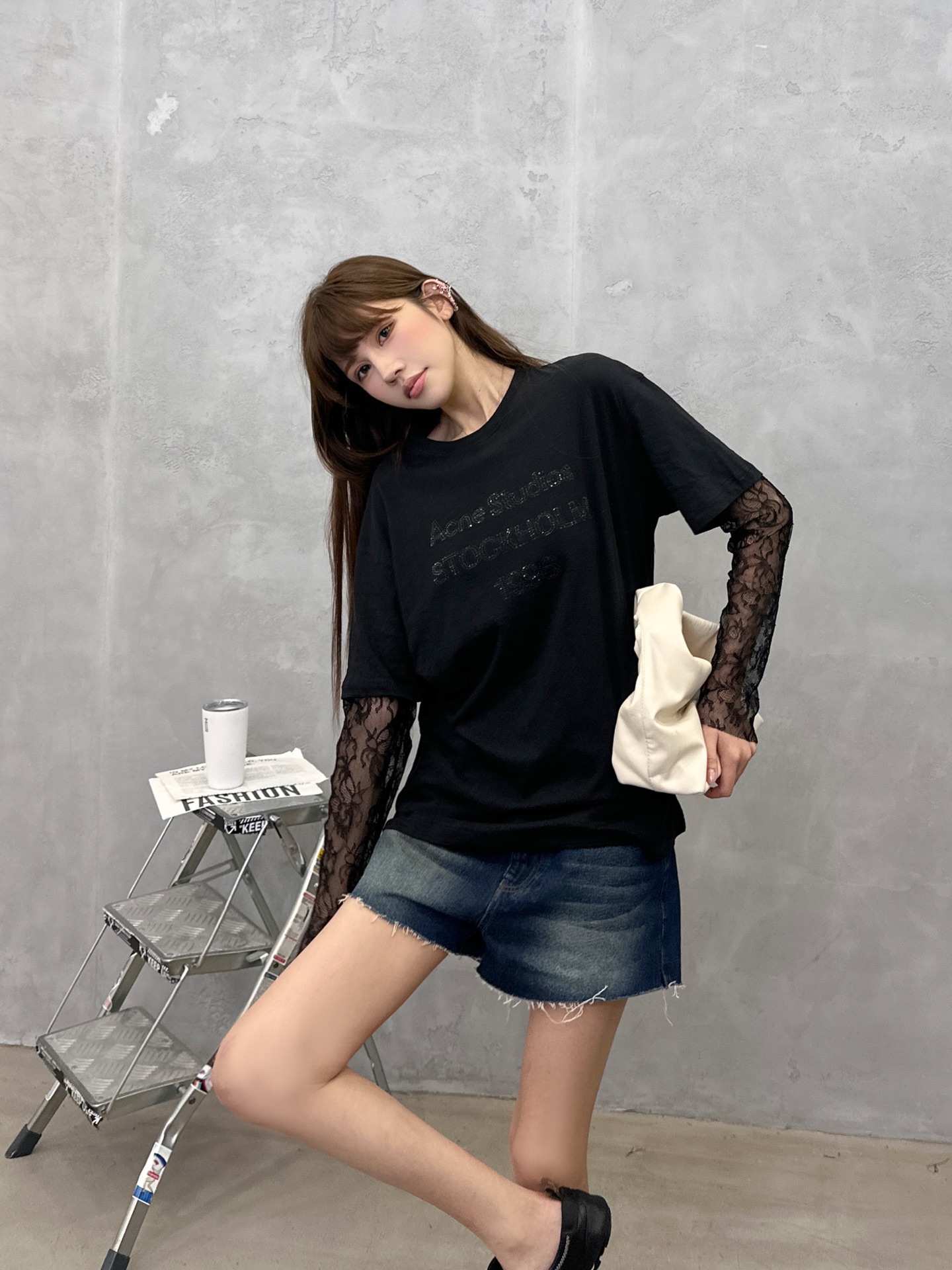 Acne ｜ 新款假两件长袖t，品牌经典字母烫钻工艺，高黏棉面料拼接蕾丝袖假两件款式，时尚休闲，尺码sm