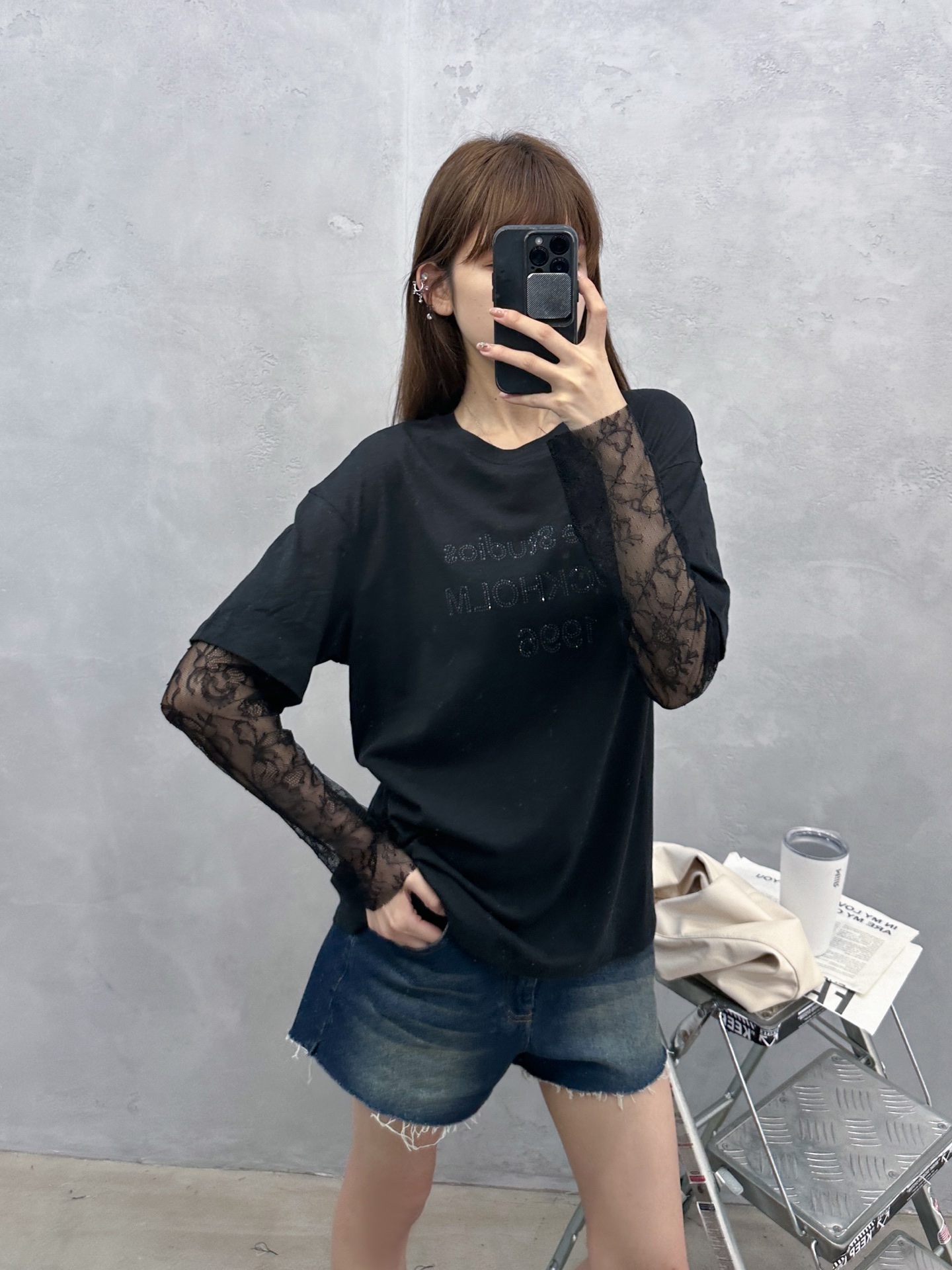 Acne ｜ 新款假两件长袖t，品牌经典字母烫钻工艺，高黏棉面料拼接蕾丝袖假两件款式，时尚休闲，尺码sm