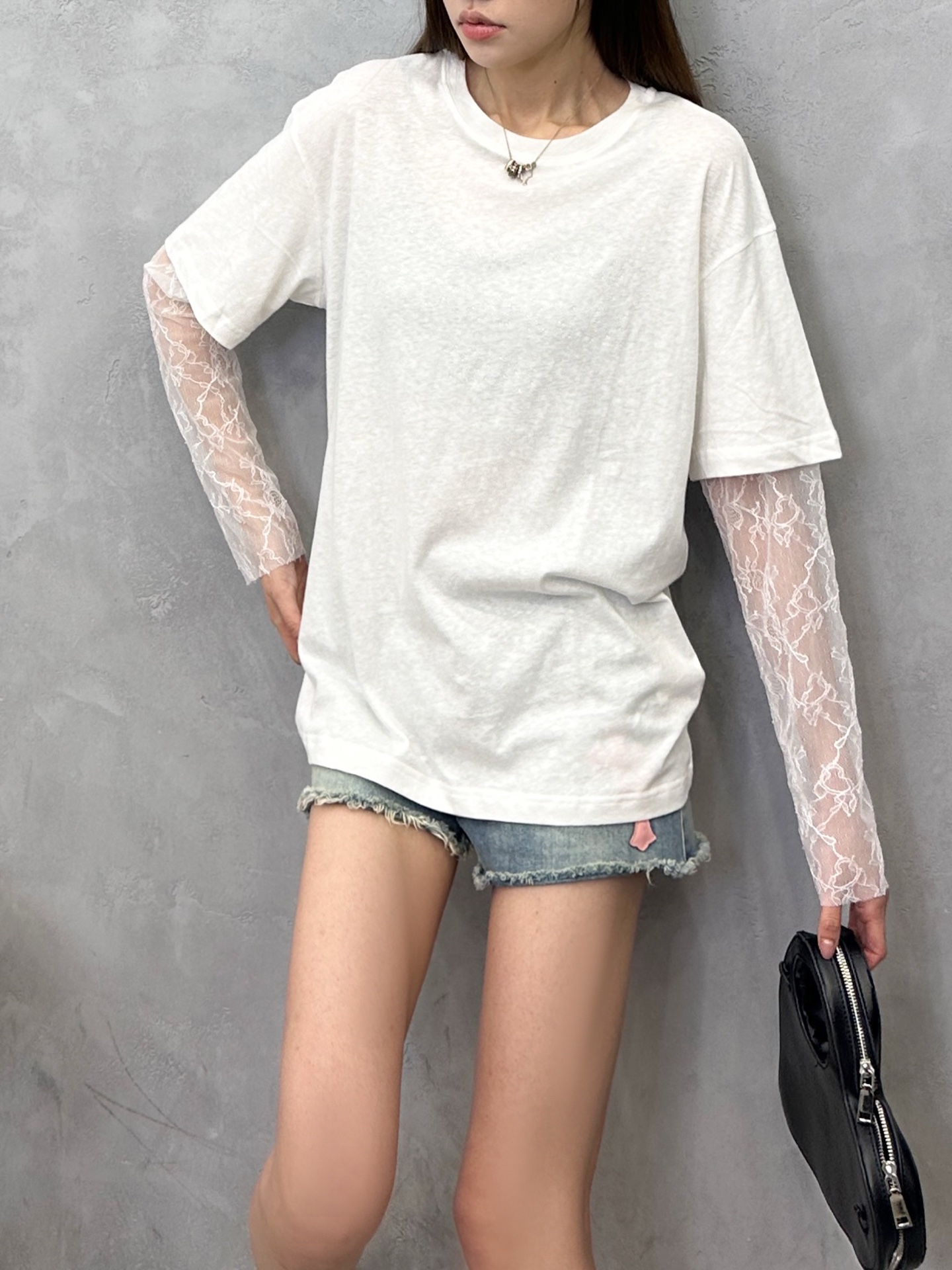 Acne ｜ 新款假两件长袖t，品牌经典字母烫钻工艺，高黏棉面料拼接蕾丝袖假两件款式，时尚休闲，尺码sm