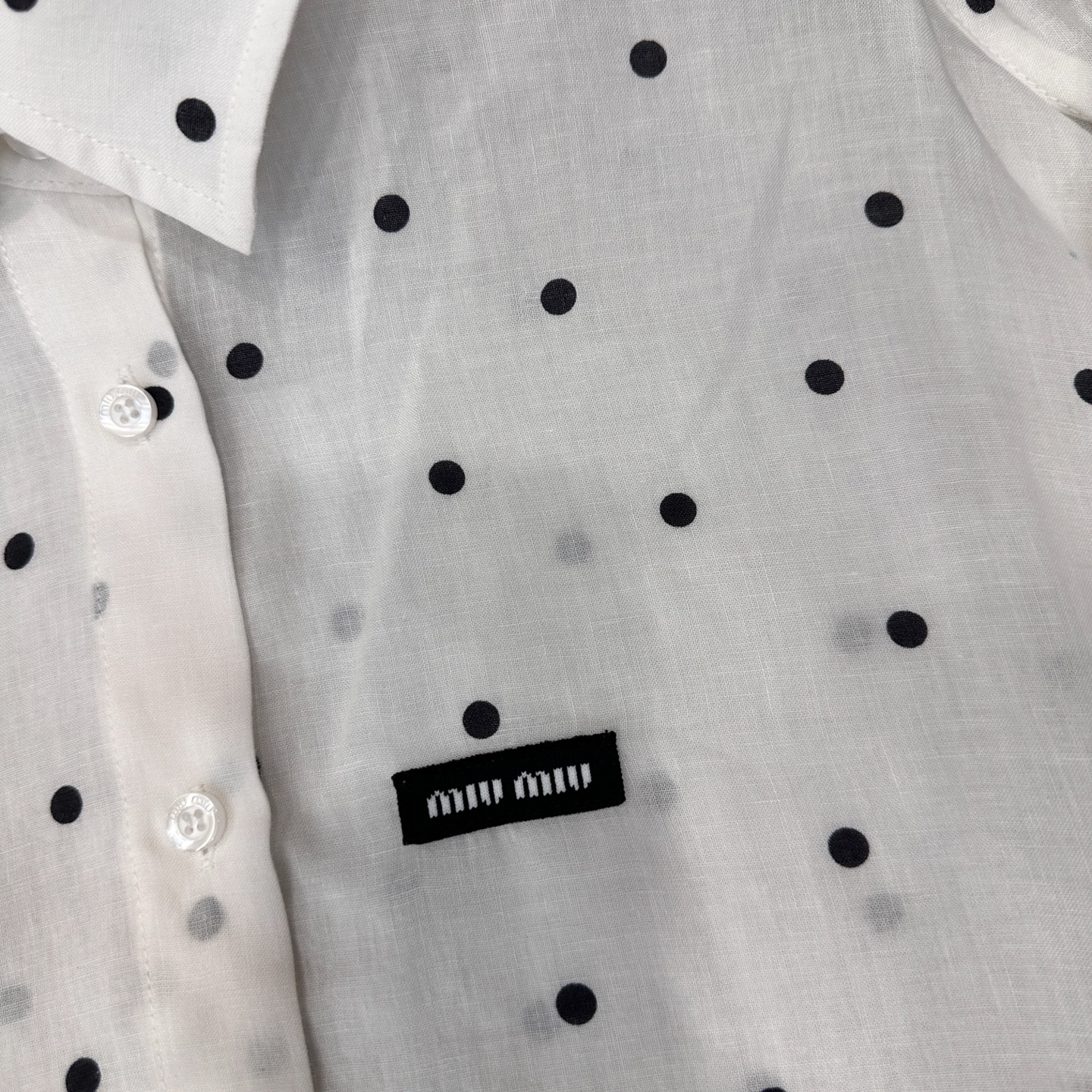 Miu ｜ 新款休闲衬衣，日本进口天丝亚麻衬衣面料，坯布波点印花工艺，时尚休闲，尺码sml