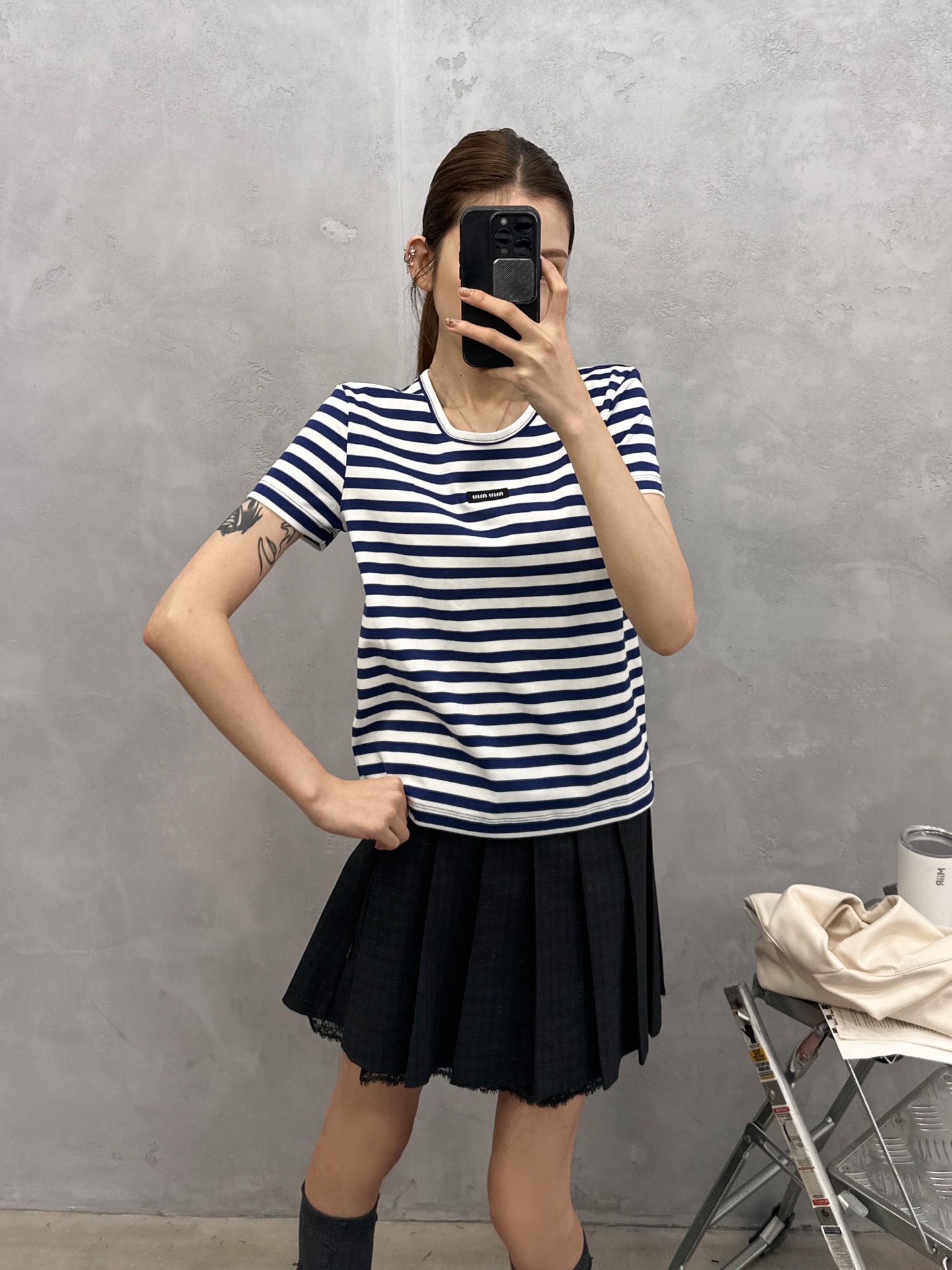 miu ｜ 新款短袖t，品牌经典刺绣标，进口全棉色织条纹面料，休闲时尚，尺码sml