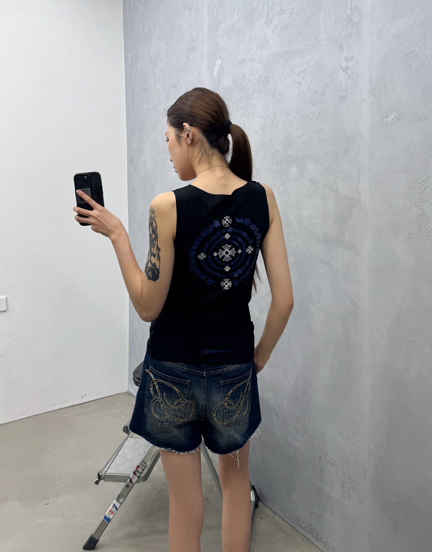 克罗心 ｜ 新款休闲背心，进口天丝面料，品牌经典多处印花图案，时尚休闲，尺码sml