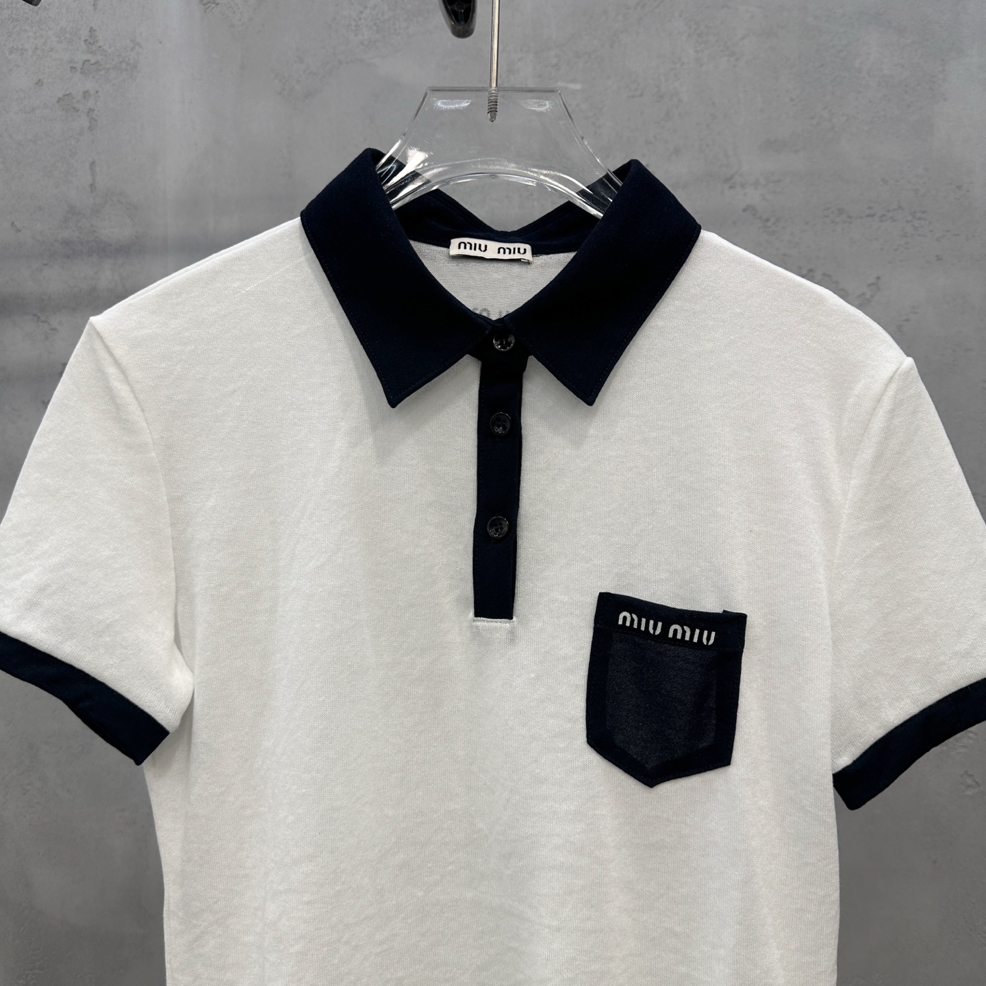 Miu ｜ 新款短袖Polo，成衣洗水固色加前后印花工艺，特殊高黏棉撞色款式，休闲时尚，尺码sml