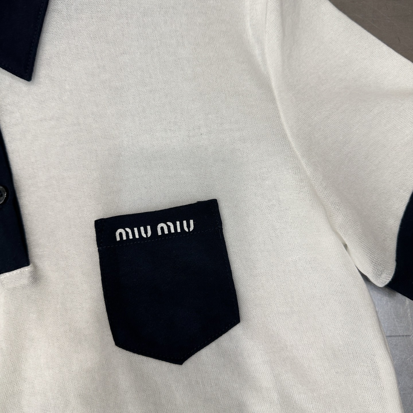 Miu ｜ 新款短袖Polo，成衣洗水固色加前后印花工艺，特殊高黏棉撞色款式，休闲时尚，尺码sml
