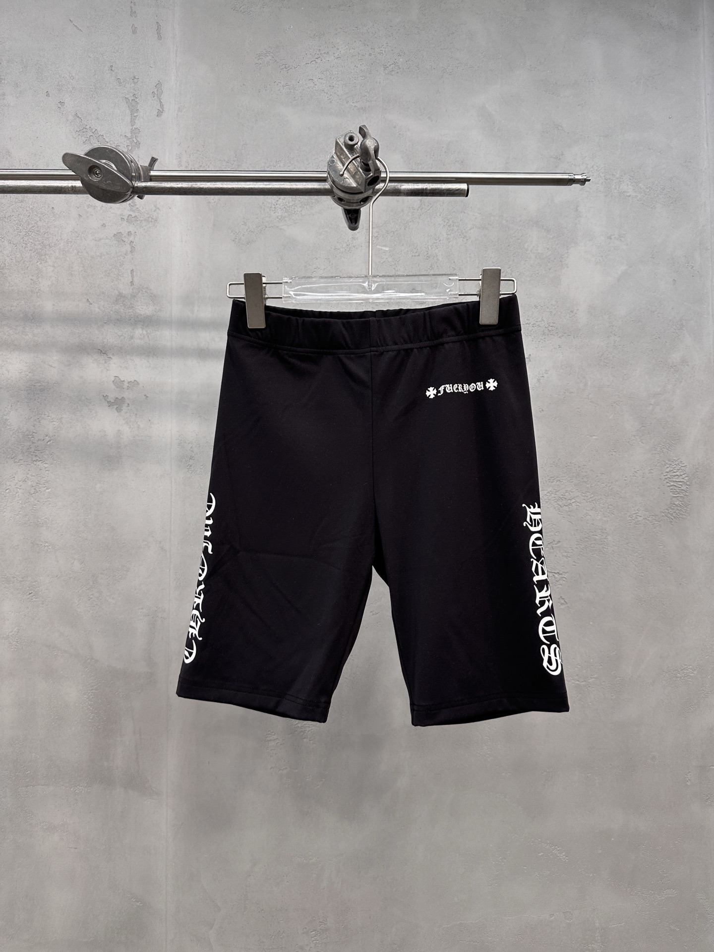 NO:889255,Chrome Hearts | New cycling pants, brand letters printed in multiple places, sports and leisure, size sml, Chrome Hearts-clothing, chrome hearts,19860909克罗心 ｜ 新款骑行裤,品牌字母多处印花工艺,运动休闲,尺码sml,克罗心-服装,chrome hearts,,Women's clothing
