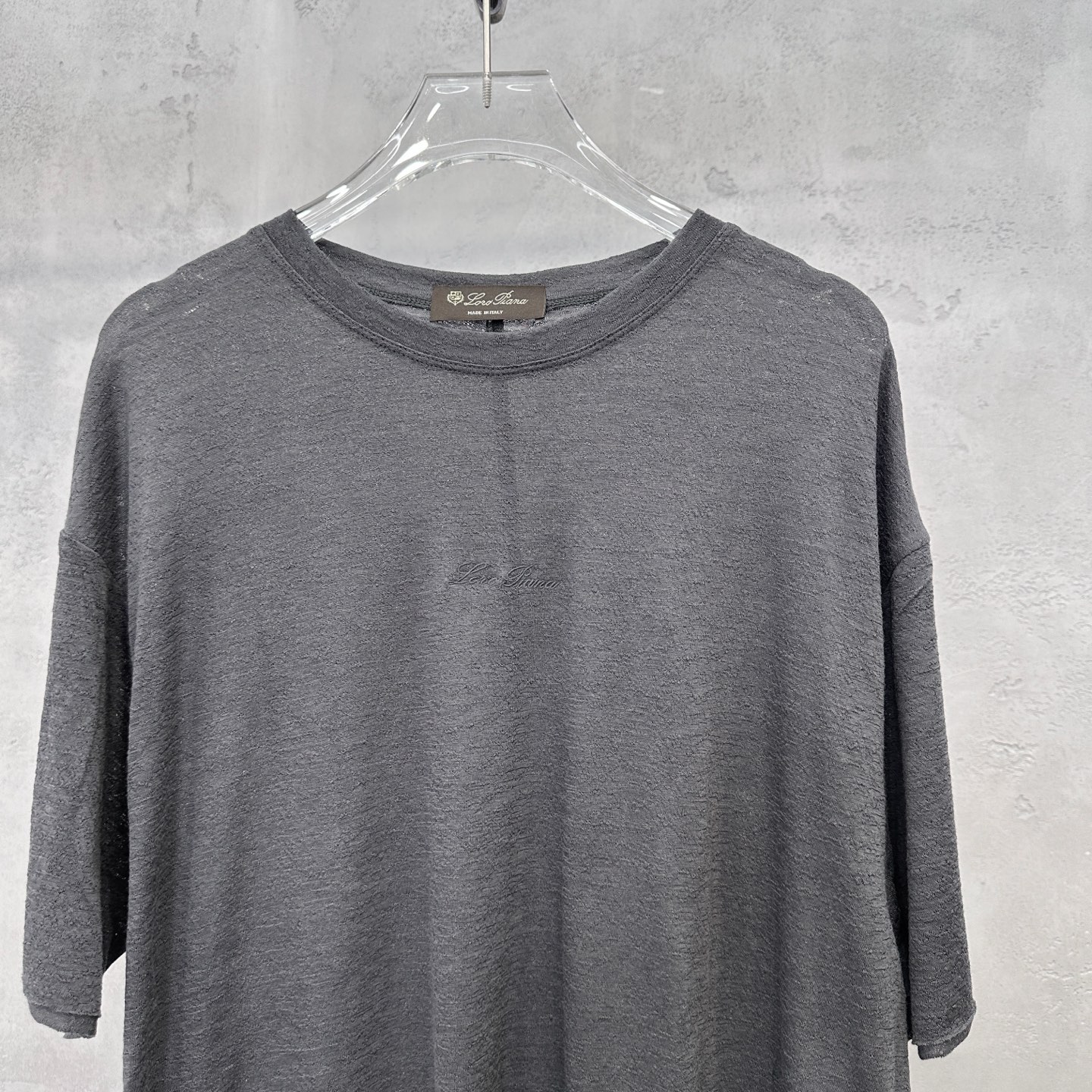 lP🆕 ｜ 新款短袖t，品牌经典刺绣标，100%羊毛面料，简单高级，男女同款，尺码sml