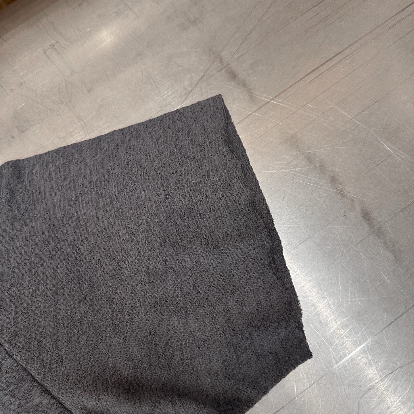 lP🆕 ｜ 新款短袖t，品牌经典刺绣标，100%羊毛面料，简单高级，男女同款，尺码sml