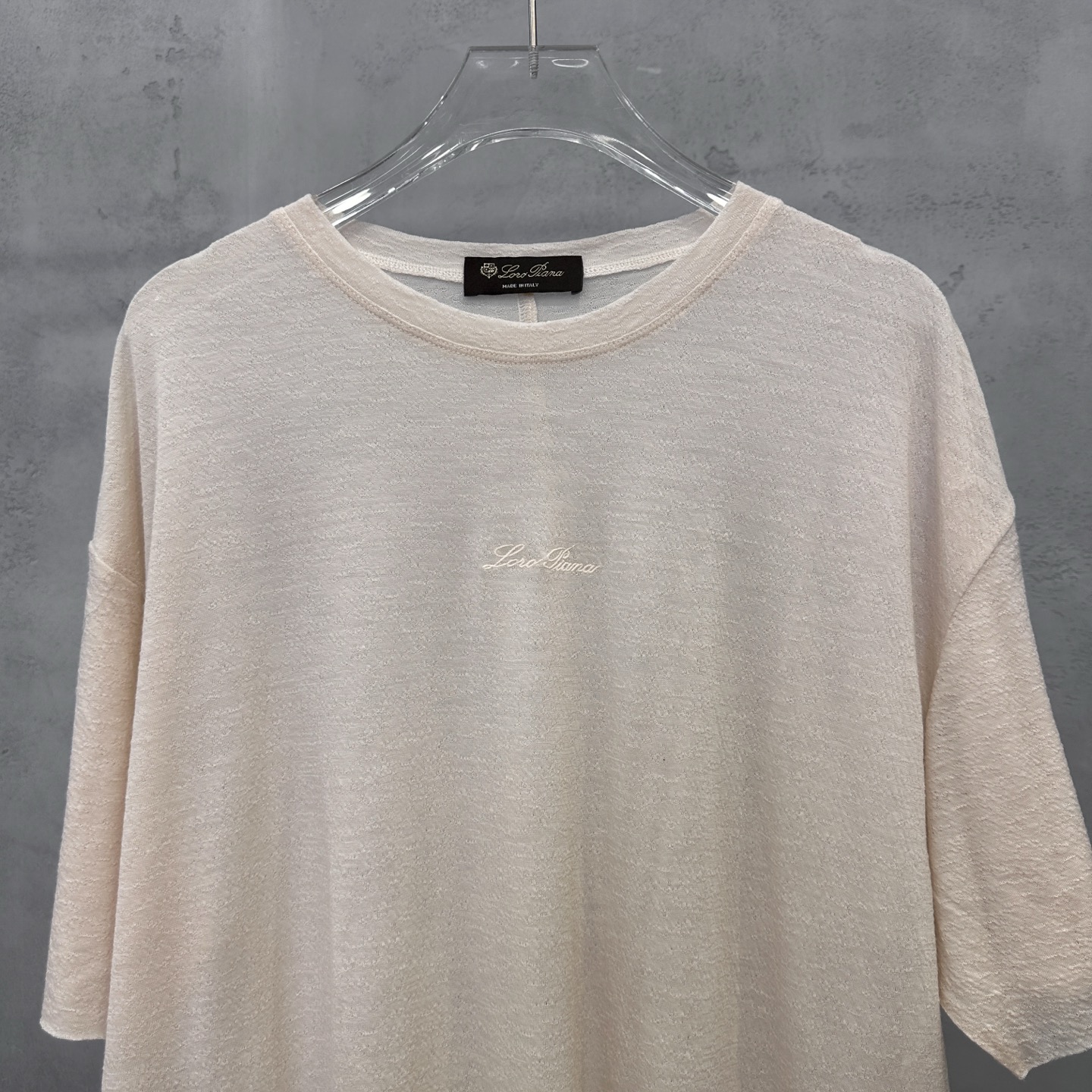 lP🆕 ｜ 新款短袖t，品牌经典刺绣标，100%羊毛面料，简单高级，男女同款，尺码sml