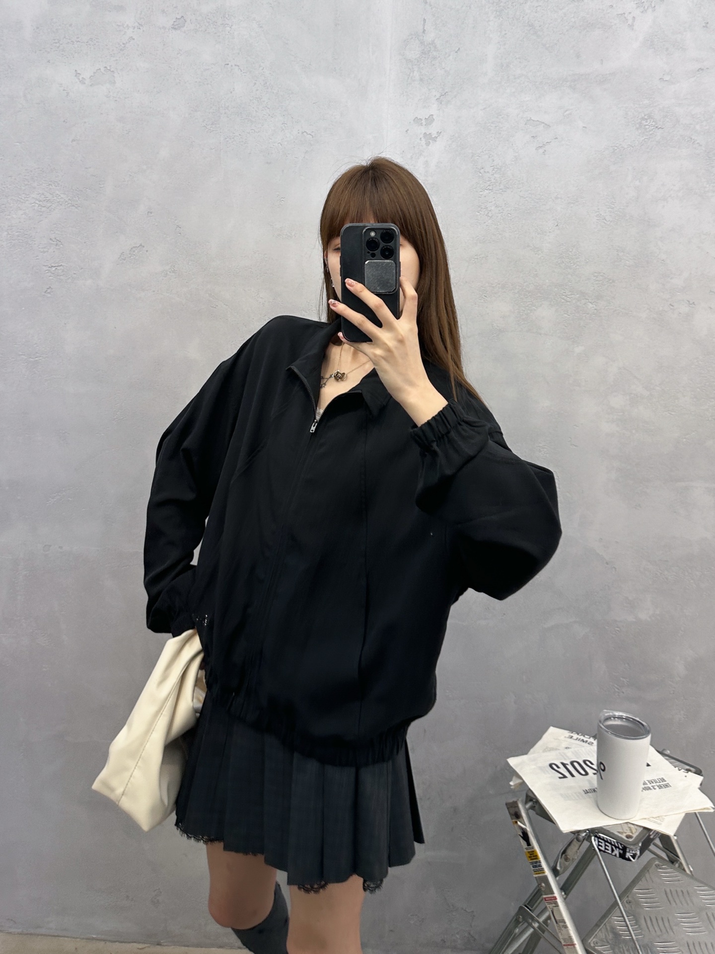 Acne ｜ 新款休闲上衣，进口莱赛尔亚麻面料，后背蕾丝拼接做工，品牌经典烫钻标，时尚休闲，尺码sml
