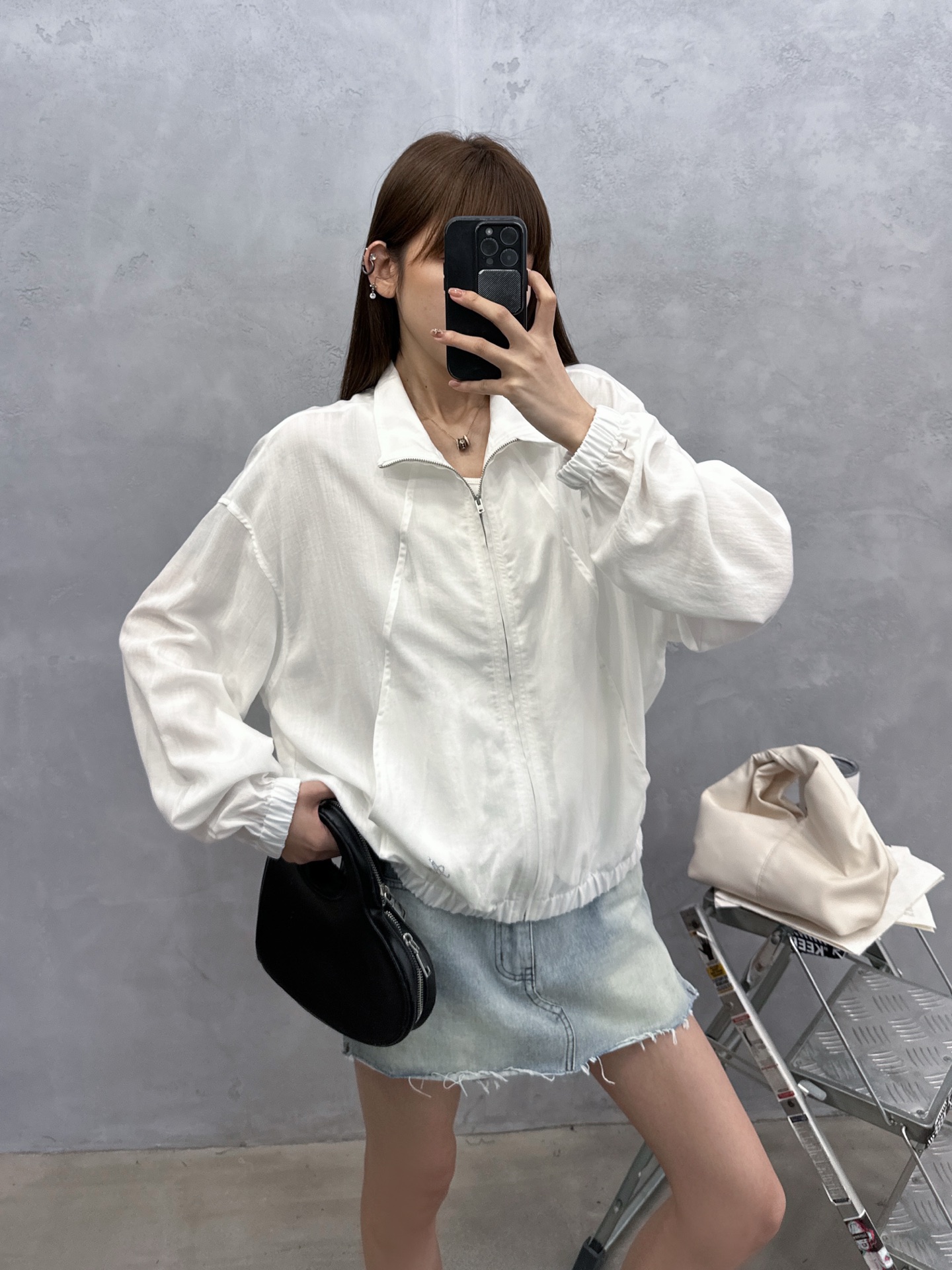 Acne ｜ 新款休闲上衣，进口莱赛尔亚麻面料，后背蕾丝拼接做工，品牌经典烫钻标，时尚休闲，尺码sml