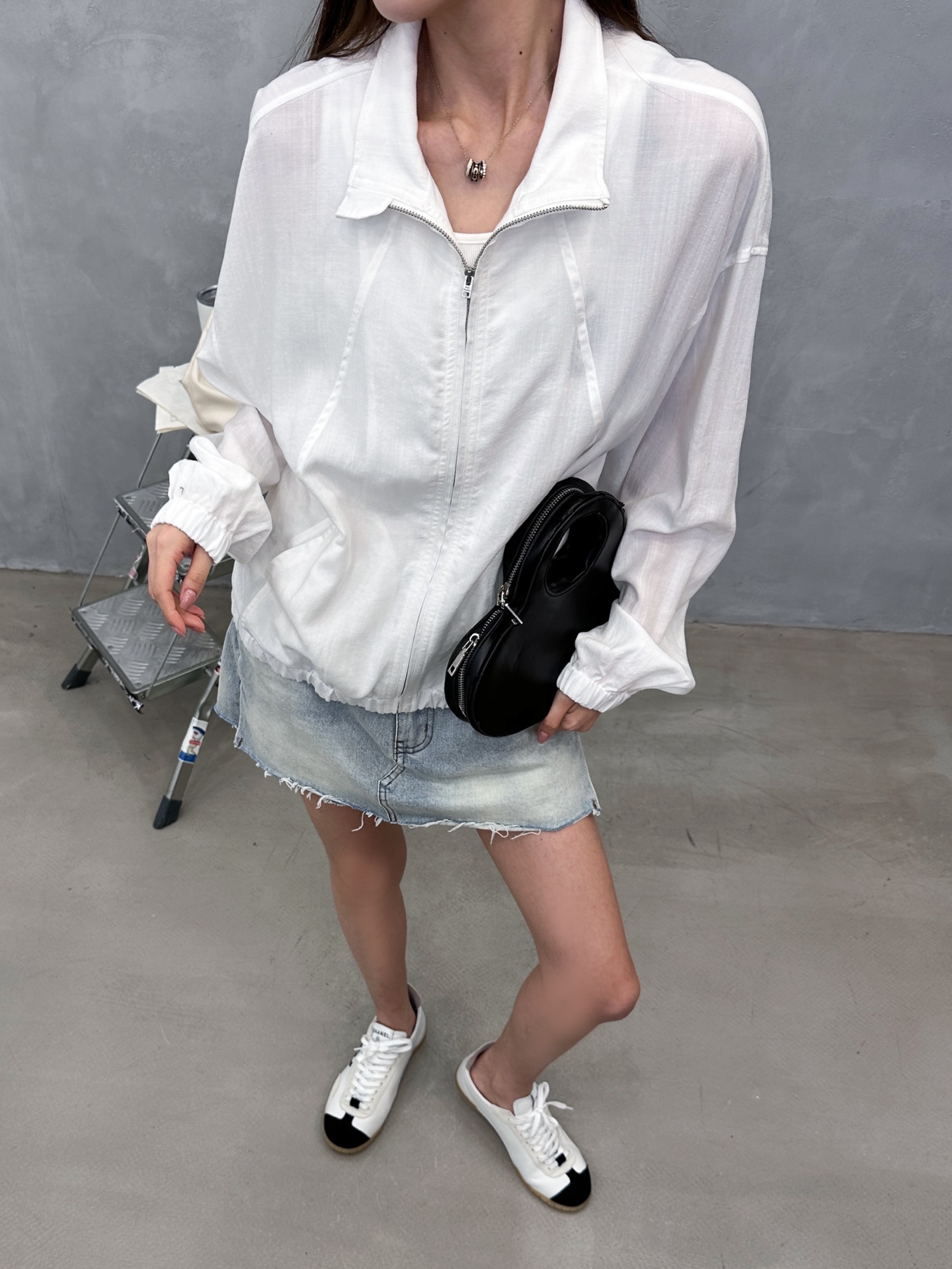 Acne ｜ 新款休闲上衣，进口莱赛尔亚麻面料，后背蕾丝拼接做工，品牌经典烫钻标，时尚休闲，尺码sml