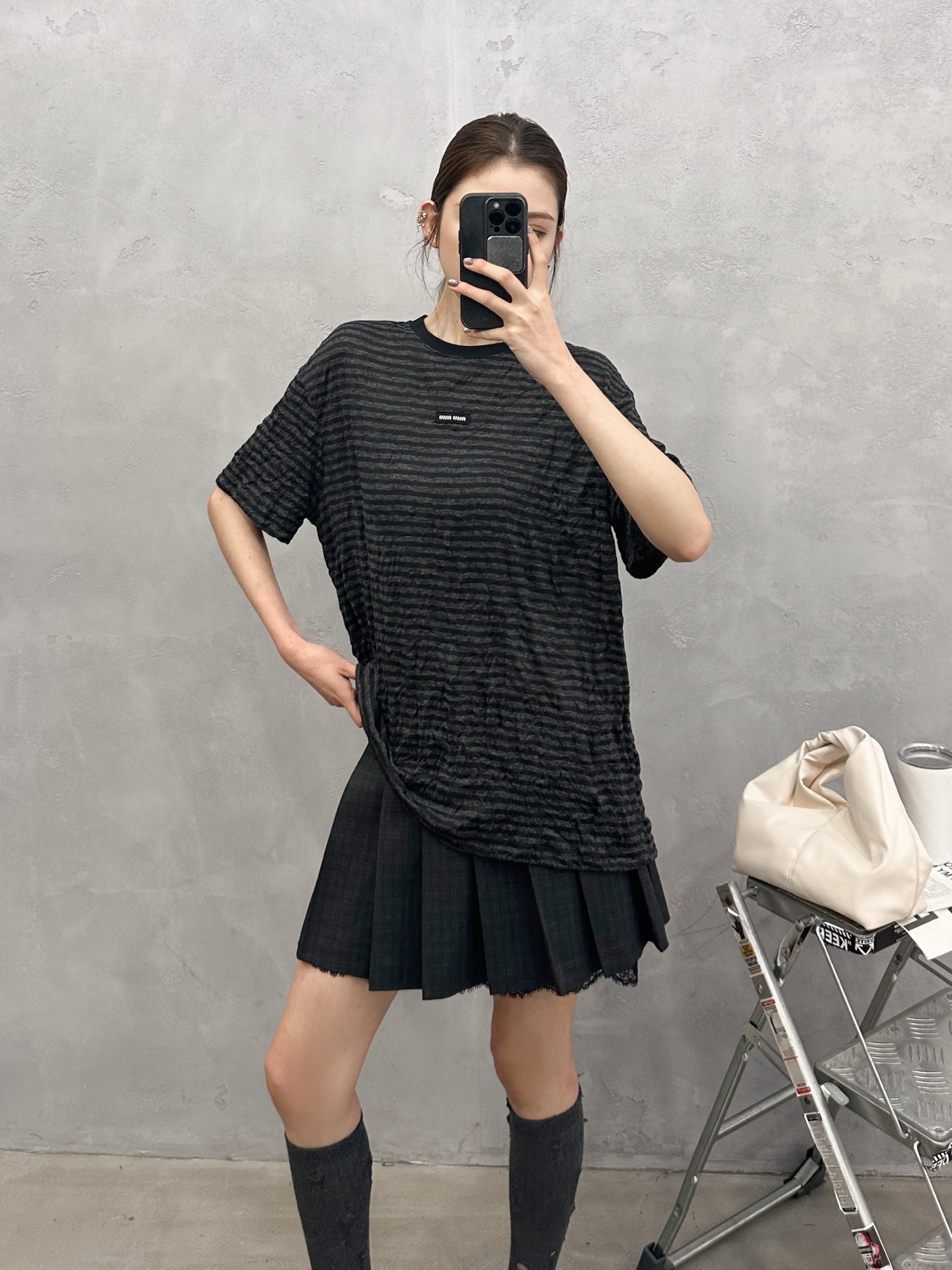 Miu ｜ 新款短袖t，进口特殊粘纤色织条纹面料，品牌经典刺绣标，休闲时尚，尺码sml