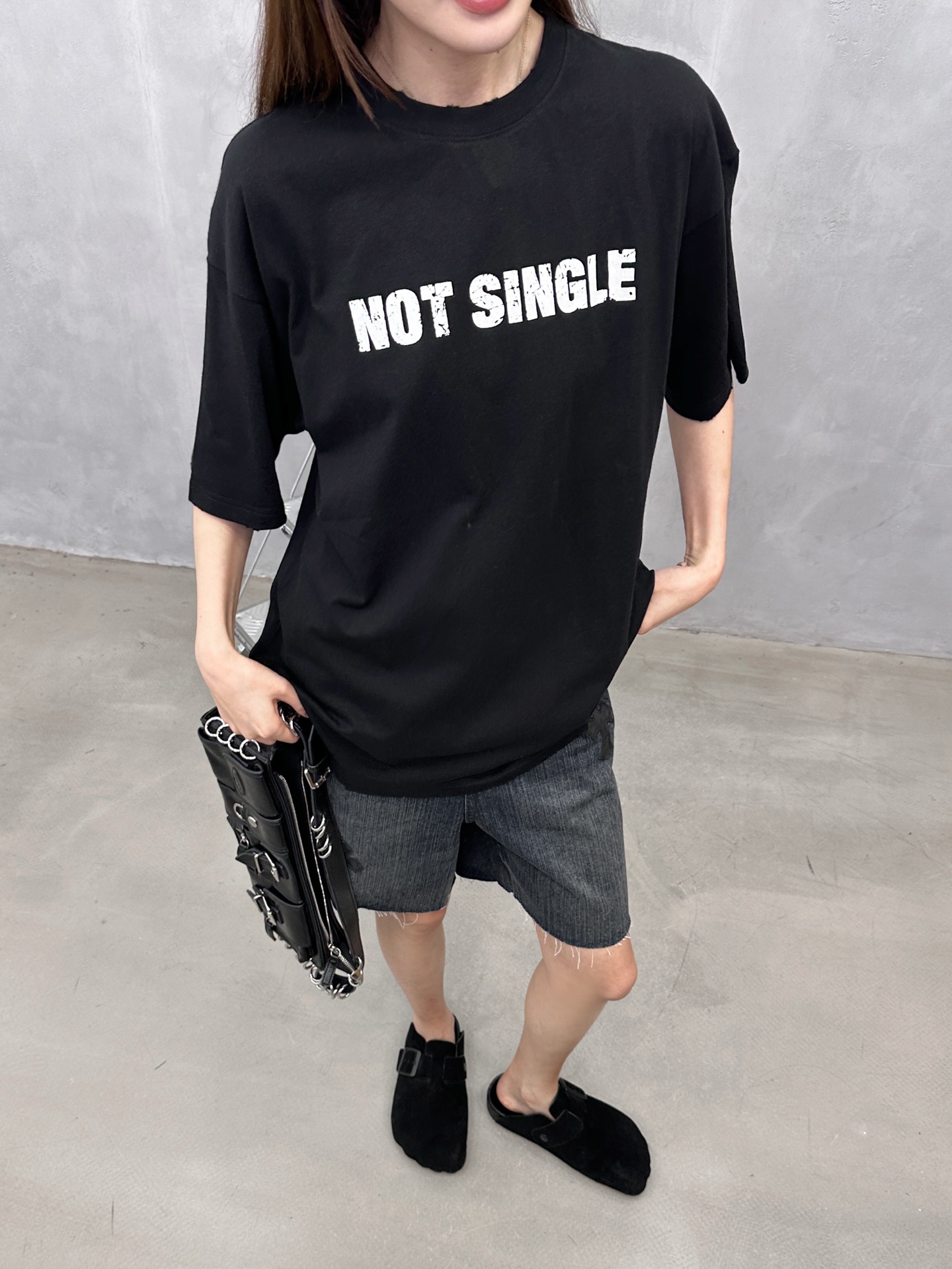 巴黎 ｜ 新款短袖t，成衣洗水吊磨加裂浆印花工艺，时尚休闲，男女同款，尺码sml