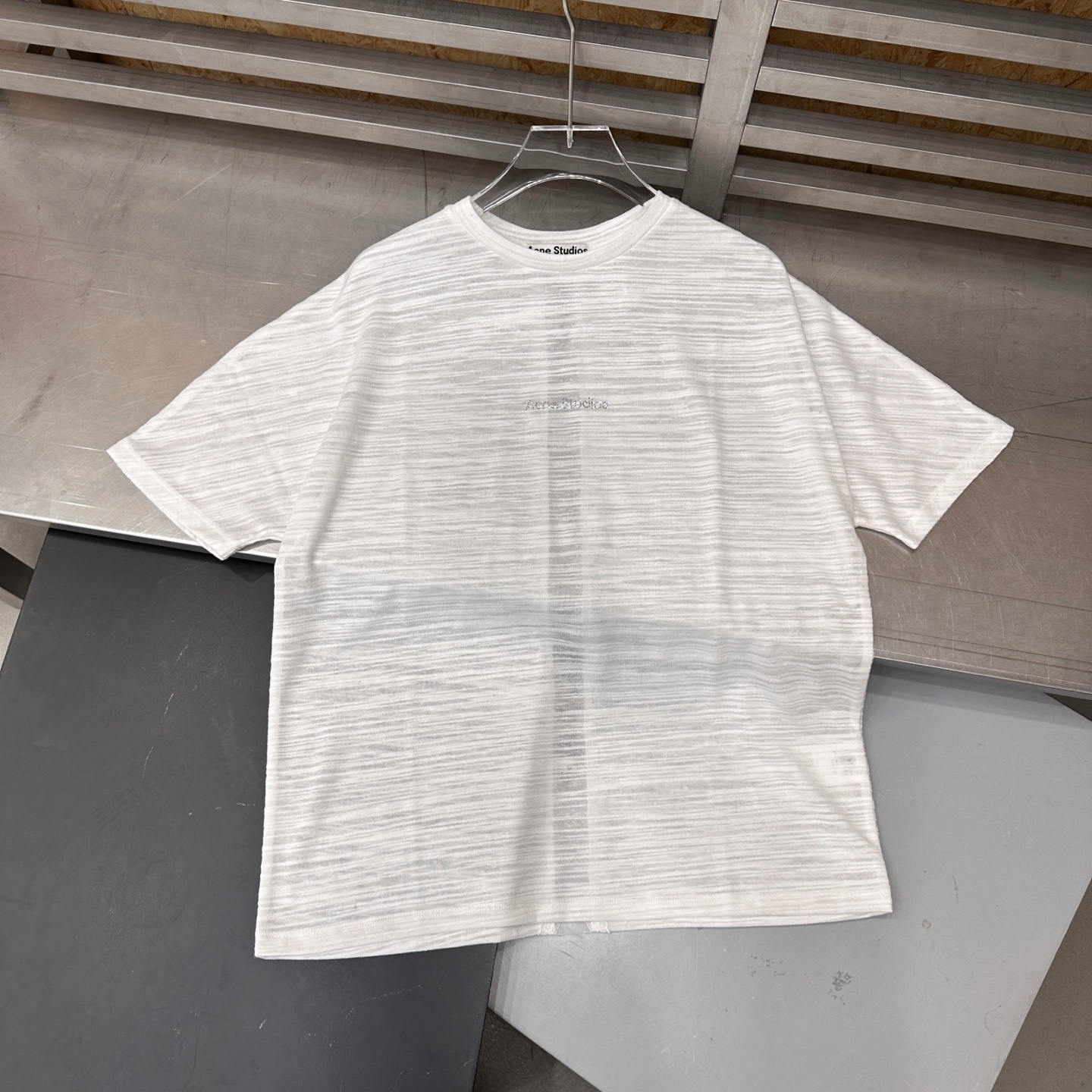 Acne ｜ 新款短袖t，品牌经典烫钻标，蕾丝拼接亚麻混纺面料，休闲时尚，尺码sml