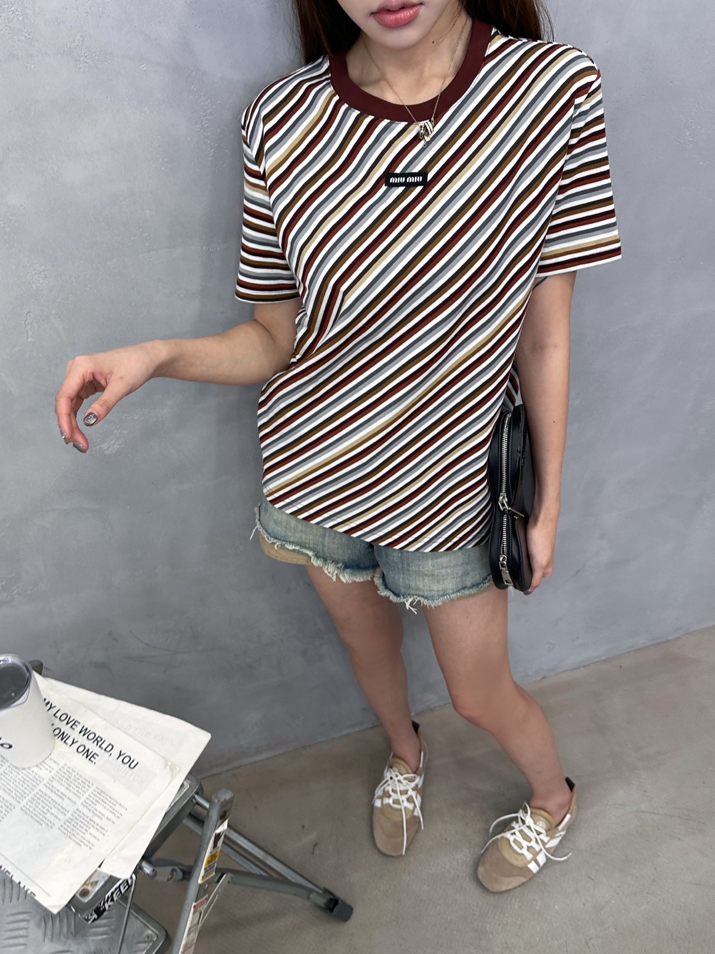 Miu ｜ 新款短袖t，品牌经典刺绣标，全棉彩色色织条纹面料，休闲时尚，尺码sml