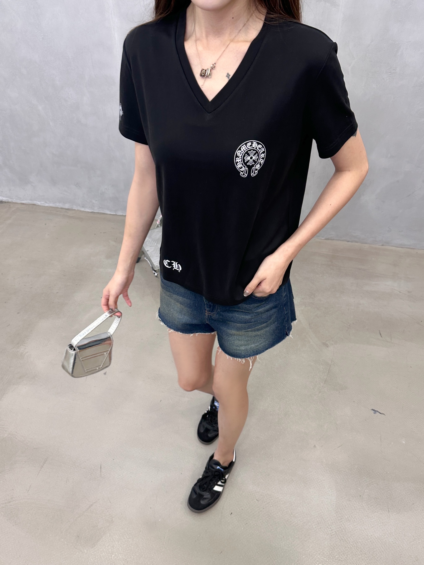 克罗心 ｜ 新款短袖t，进口特殊黏胶透气面料，全身五处印花工艺，休闲时尚，尺码sml