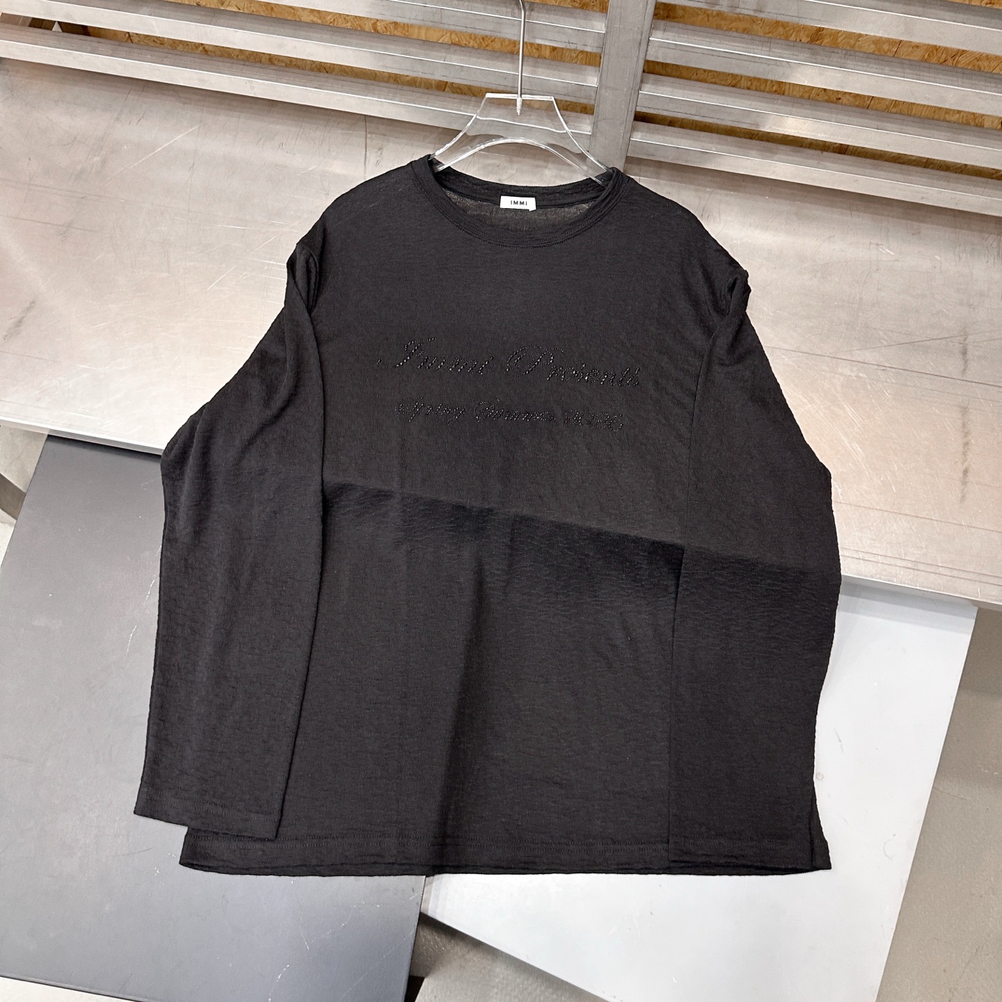 Acne ｜ 新款长袖罩衫，前后品牌经典字母烫钻工艺，进口天丝羊毛面料，休闲时尚，尺码sml
