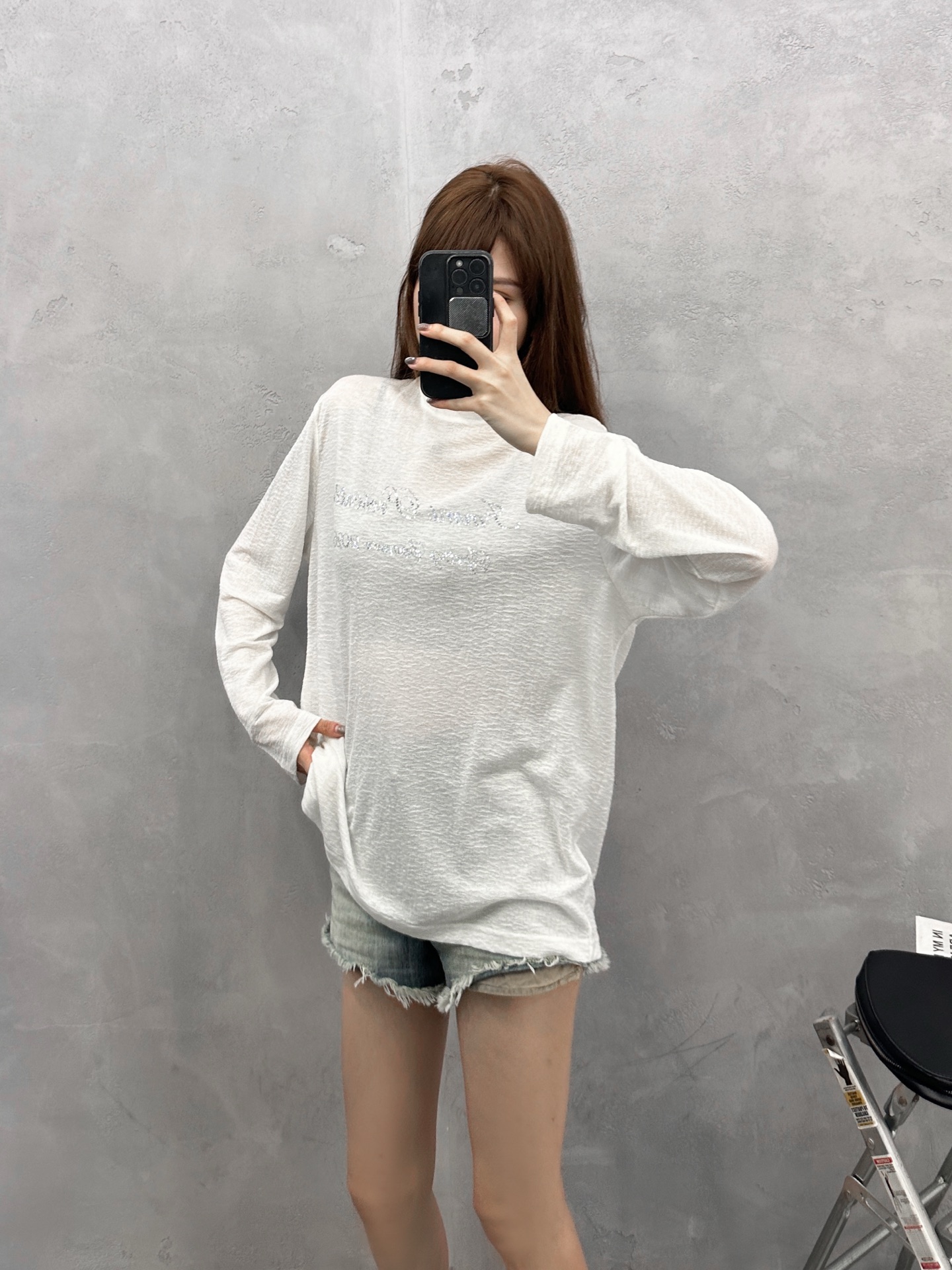 Acne ｜ 新款长袖罩衫，前后品牌经典字母烫钻工艺，进口天丝羊毛面料，休闲时尚，尺码sml