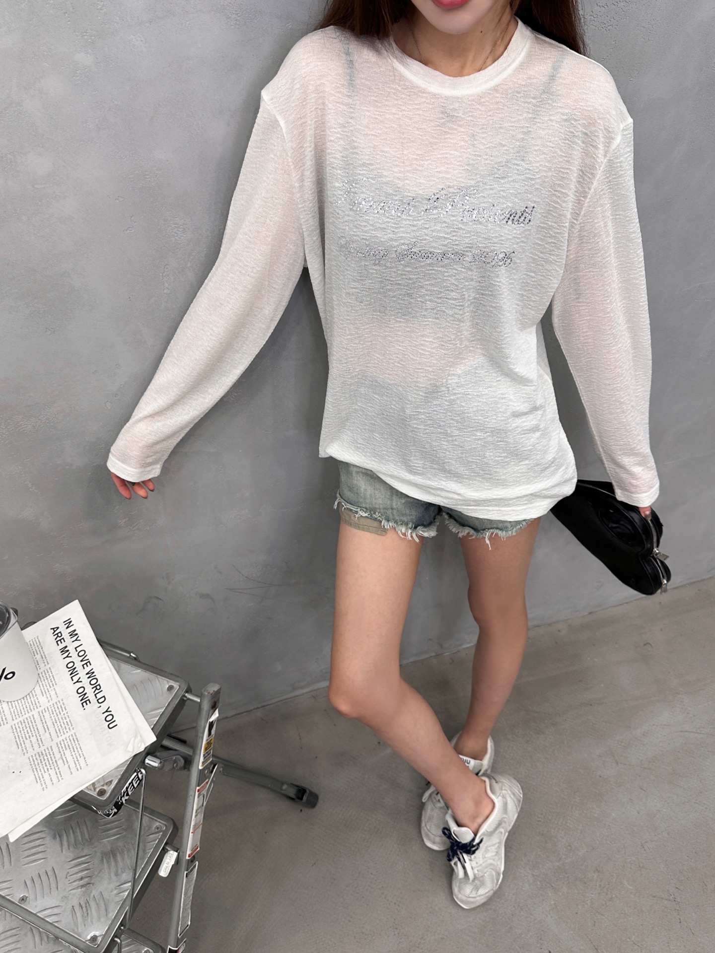Acne ｜ 新款长袖罩衫，前后品牌经典字母烫钻工艺，进口天丝羊毛面料，休闲时尚，尺码sml