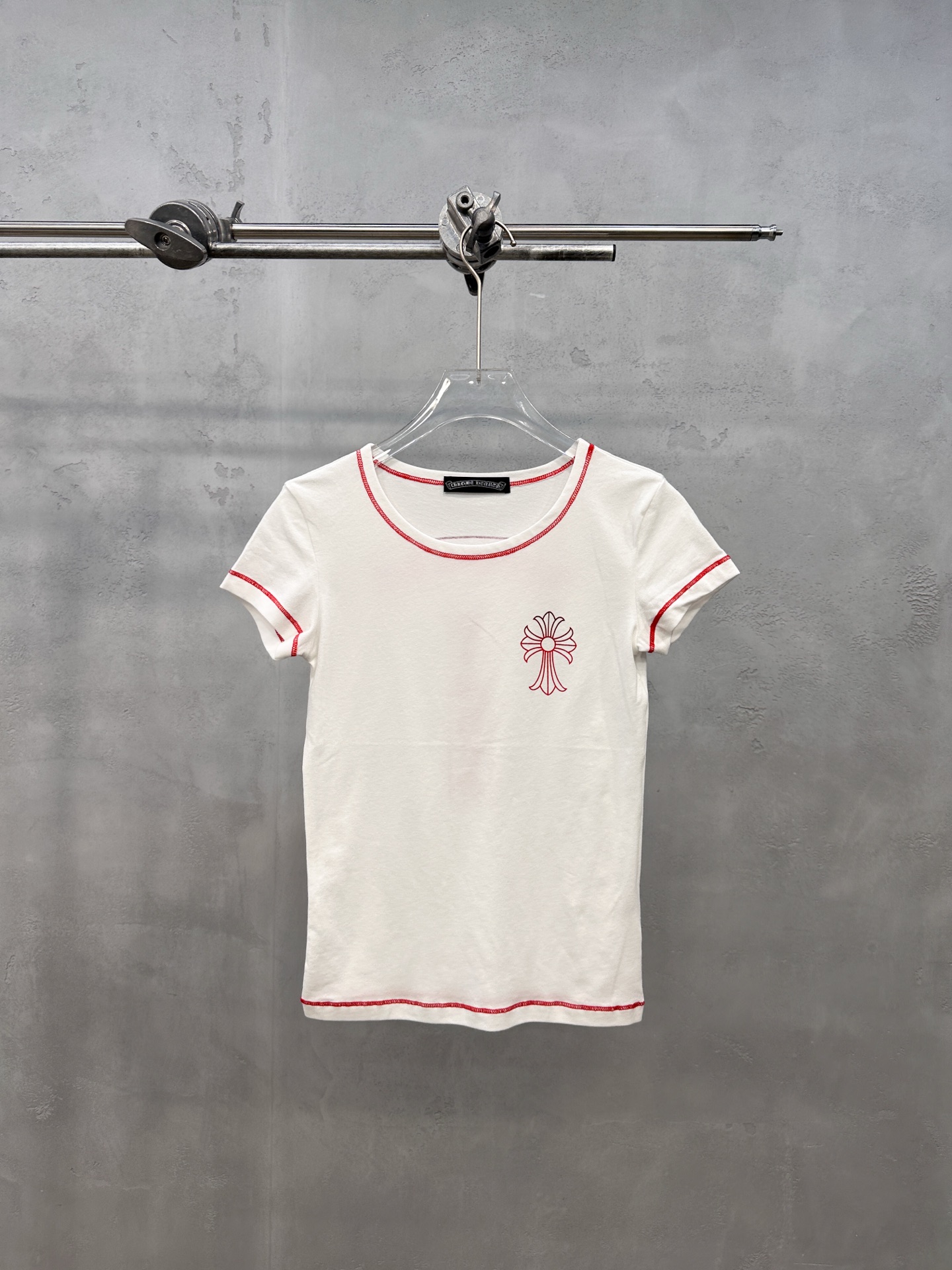 NO:923351,Chrome Hearts | New short-sleeved t-shirt, brand classic gradient printing technology, contrasting thread solid color workmanship, high-viscosity cotton fabric, fashionable and casual, size sml, Chrome Hearts-clothing, chrome hearts, T-shirt,19860909克罗心 ｜ 新款短袖t,品牌经典渐变印花工艺,撞色线固色做工,高黏棉面料,时尚休闲,尺码sml,克罗心-服装,chrome hearts,T-shirt,,Women's clothing